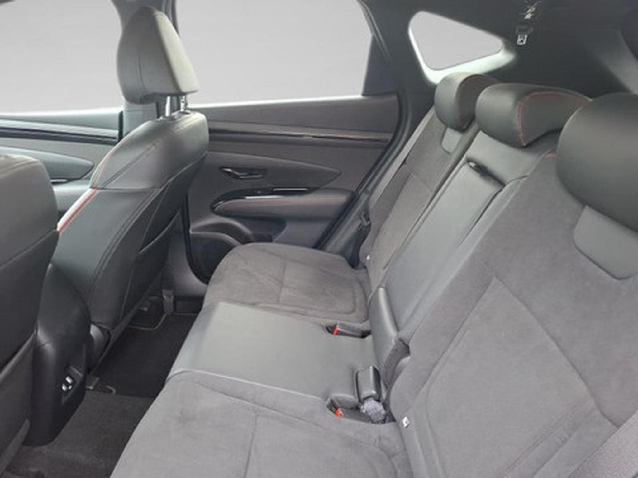 Hyundai Tucson 1.6 CRDi 48V Shine N-Line DCT (2023) - Photo 11