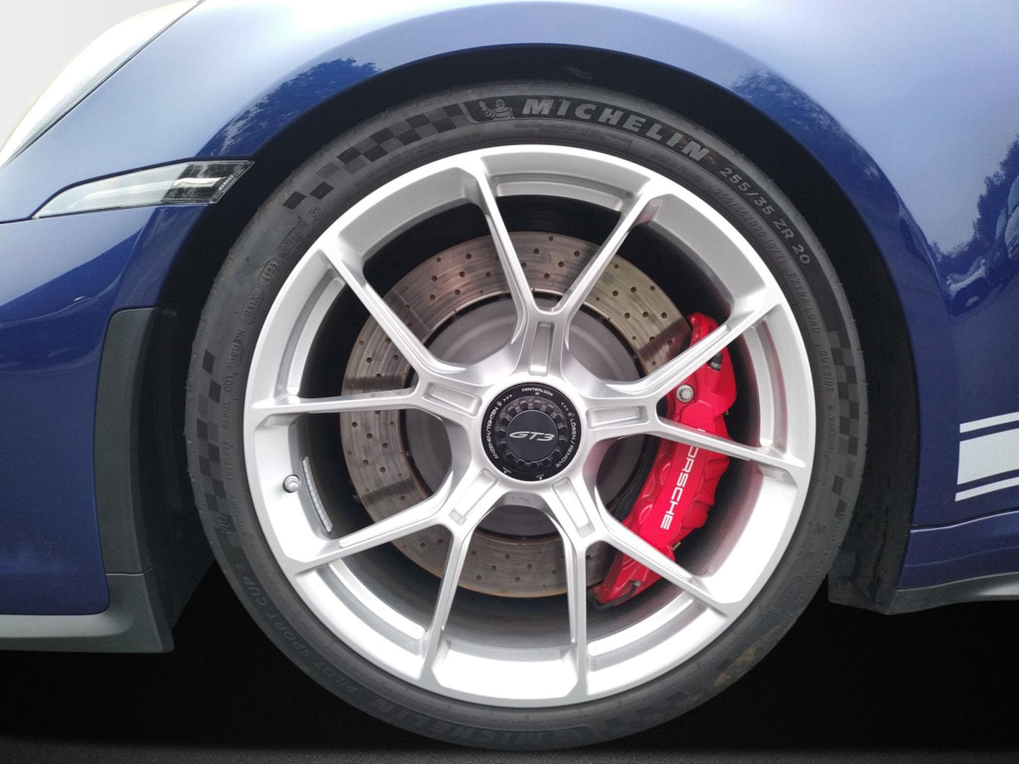 Porsche 911 GT3 (2024) - Photo 6