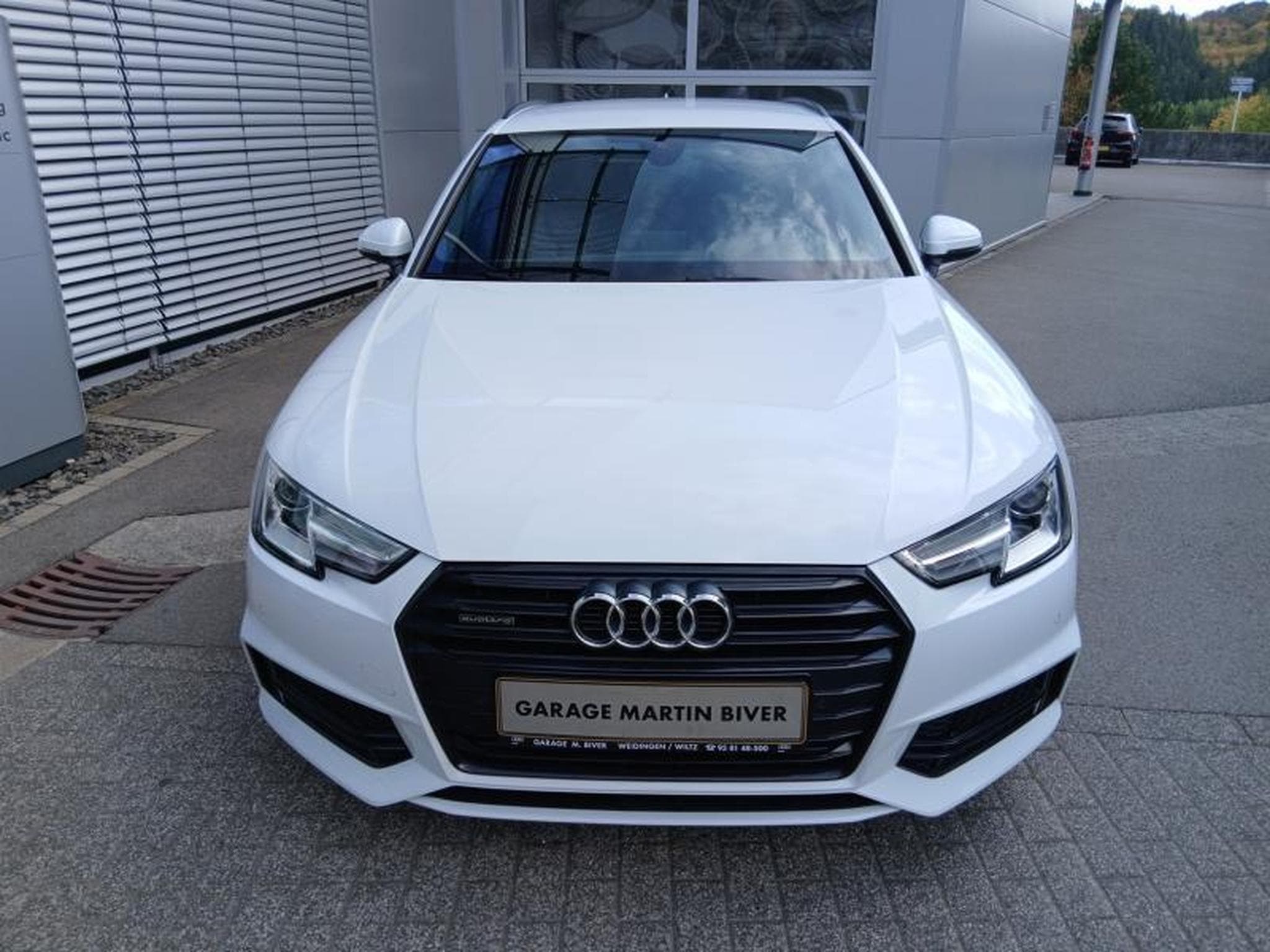 Audi A4 Avant Sport 2.0 TDI quattro s-tronic (2016) - Photo 3