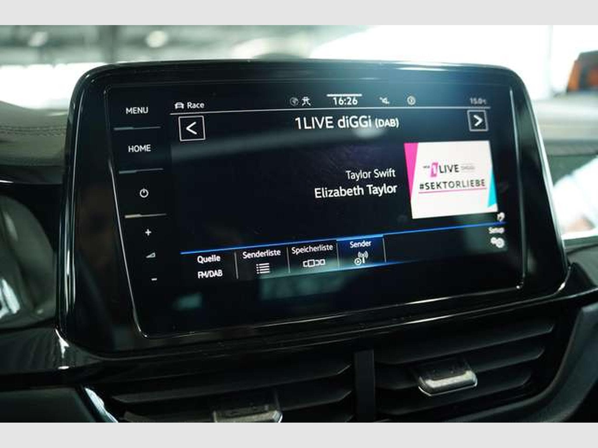 VW T-Roc R 4M *2.H *19 *Pano *AKRA *beats *ACC (2023) - Photo 33