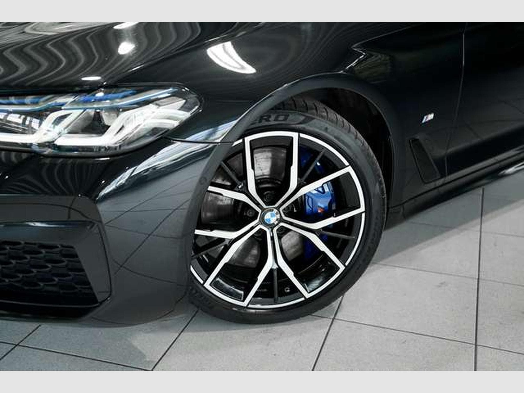 BMW 540 d Touring xD M Sport *2.H *ACC*Pano*HUD*AHK (2021) - Photo 3