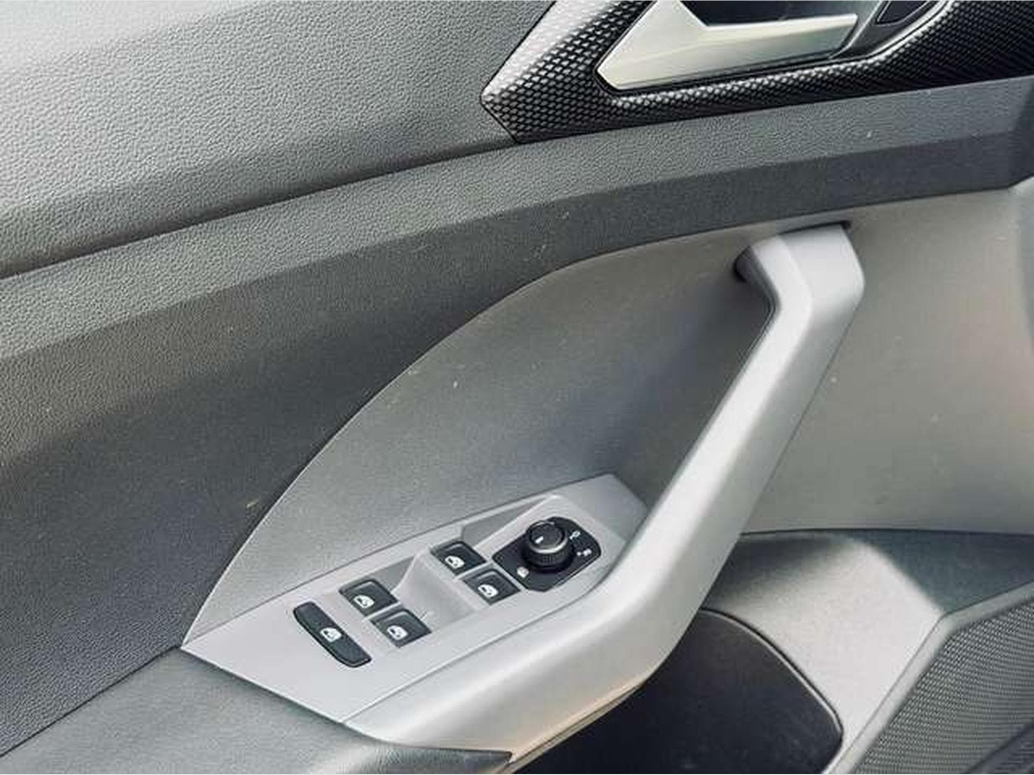 VW T-Cross T-Cross 1.0 TSI Life // 12 Mois De  Garantie ✅✅✅ (2020) - Photo 12