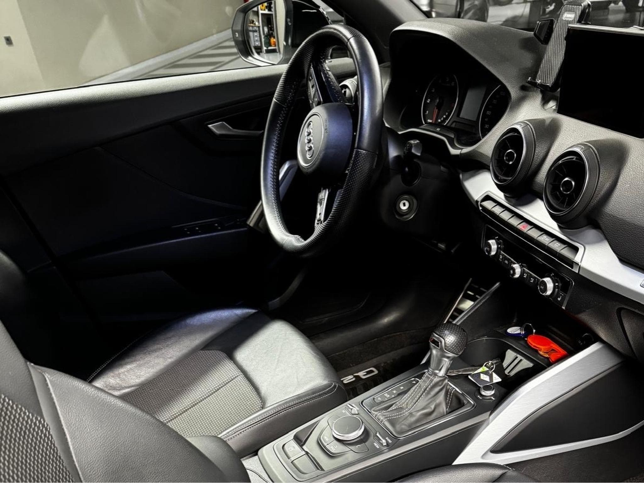 Audi Q2 Audi Q2 Sport 40 TSI quattro S-tronic (2019) - Photo 2