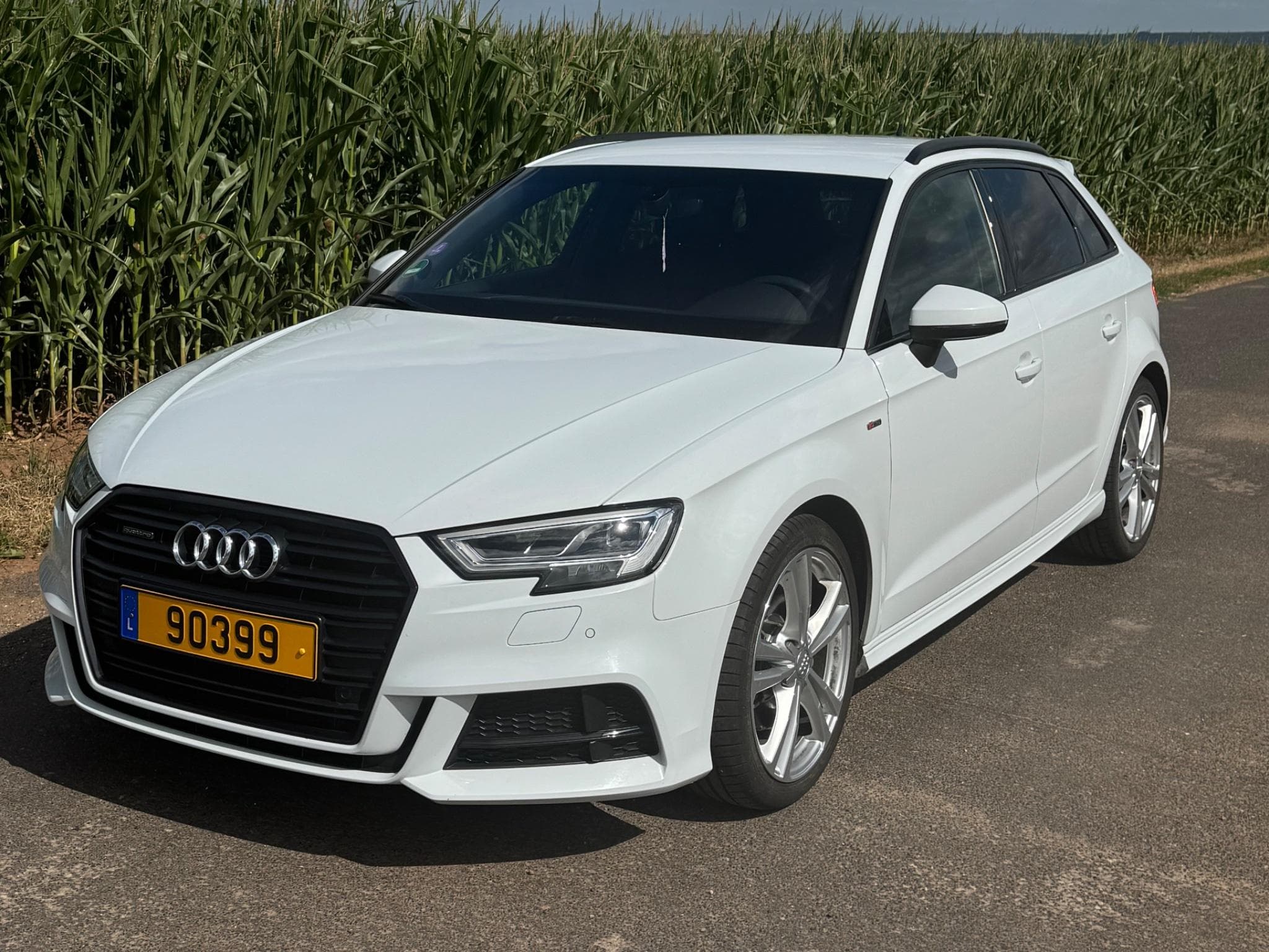 Audi A3 Sportback Quattro S-line (2020) - Photo 1