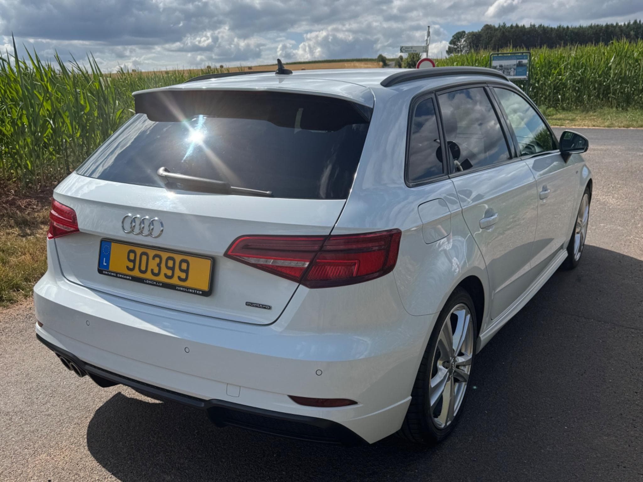 Audi A3 Sportback Quattro S-line (2020) - Photo 2