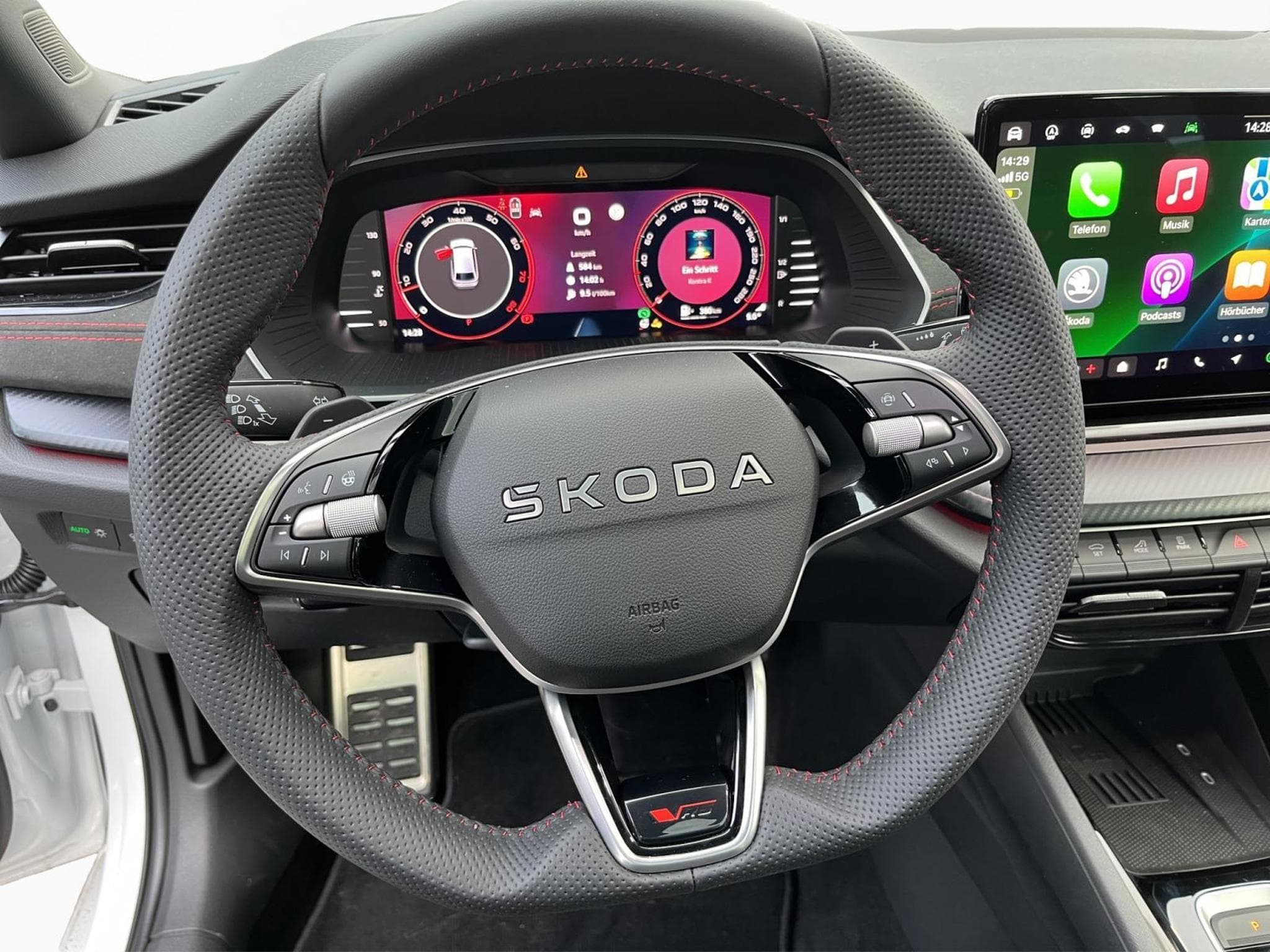 Skoda Octavia RS (2025) - Foto 8