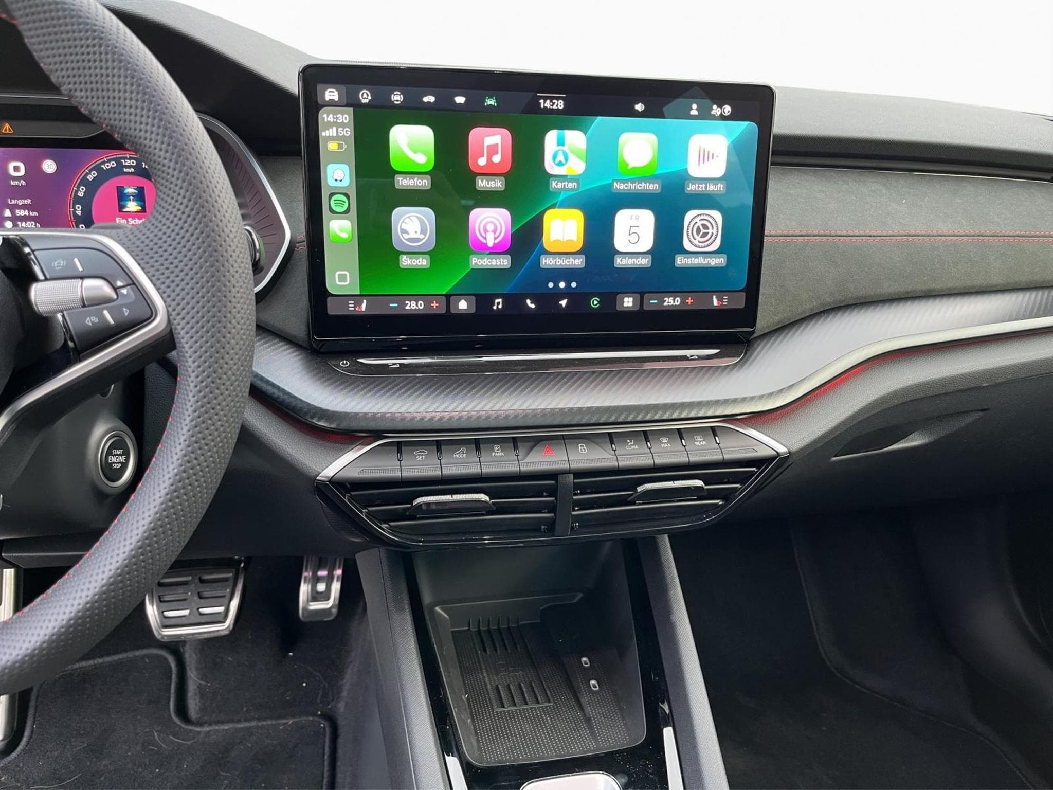 Skoda Octavia RS (2025) - Foto 10