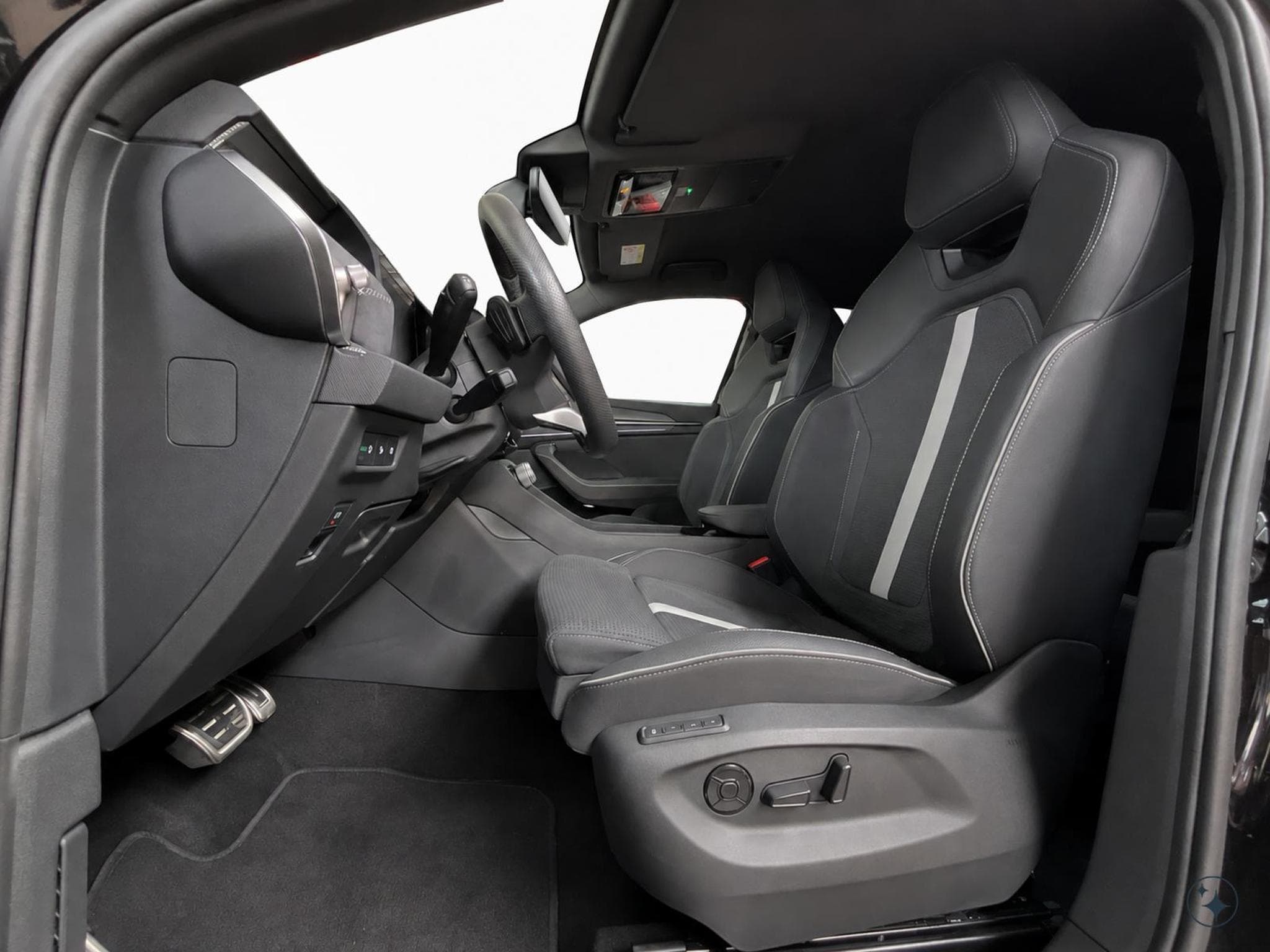 Skoda Kodiaq Sportline+DSG+4x4+P.Simply&Clever+LM20+AHK+P.Convenience (2025) - Foto 9