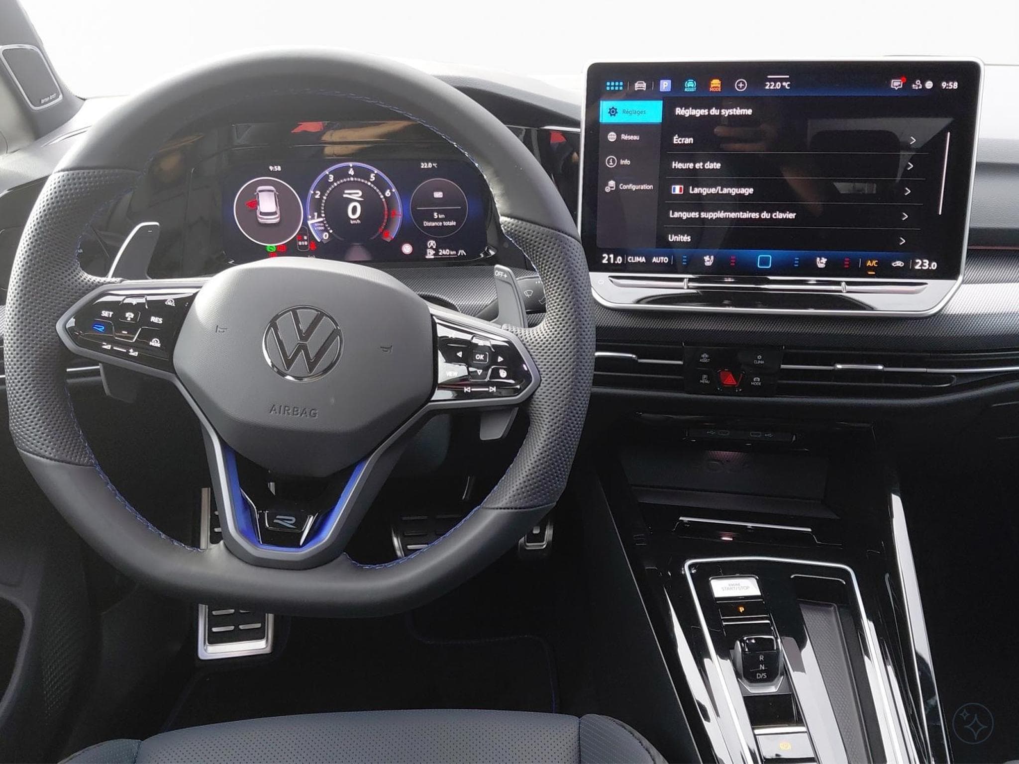VW Golf R (2026) - Photo 11