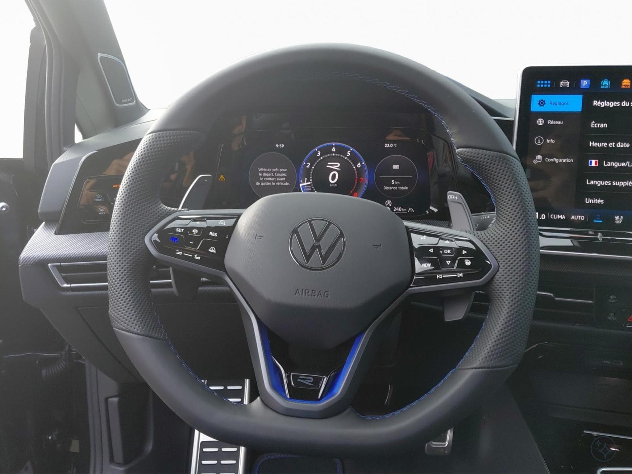 VW Golf R (2026) - Photo 12
