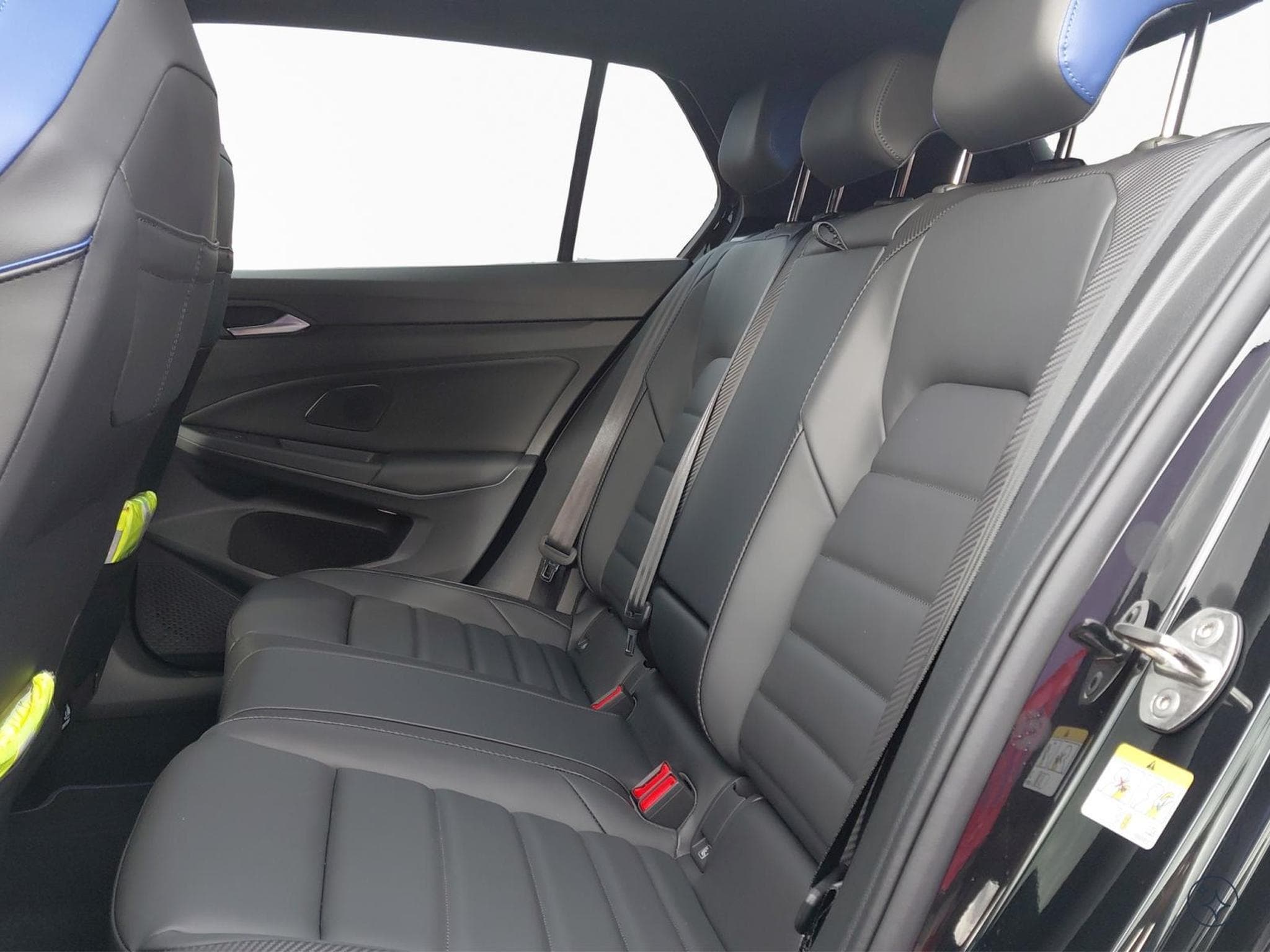 VW Golf R (2026) - Photo 18