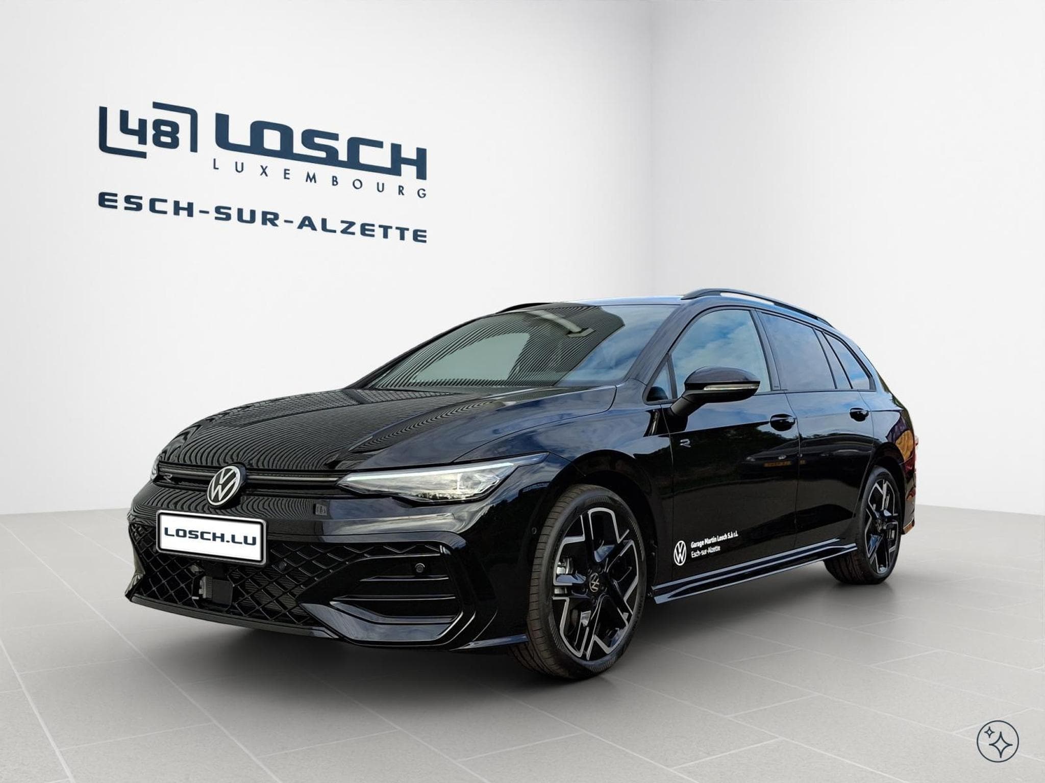 VW Golf R-Line (2026) - Photo 1