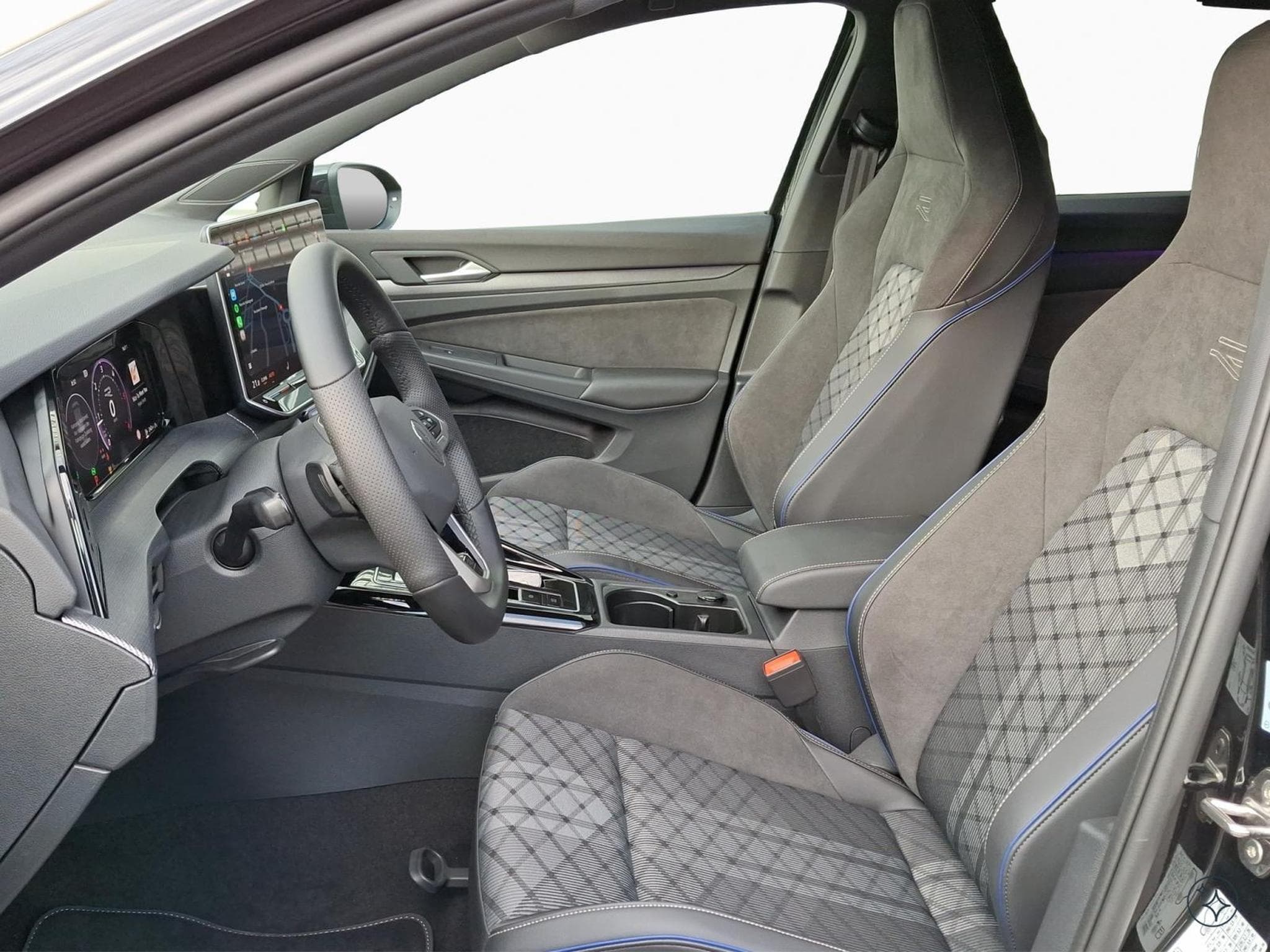VW Golf R-Line (2026) - Photo 9