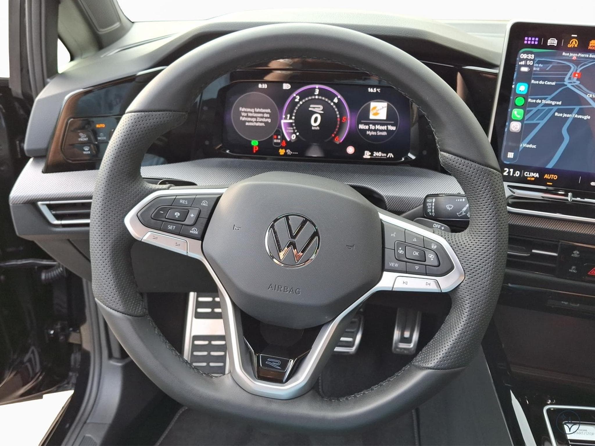 VW Golf R-Line (2026) - Photo 12