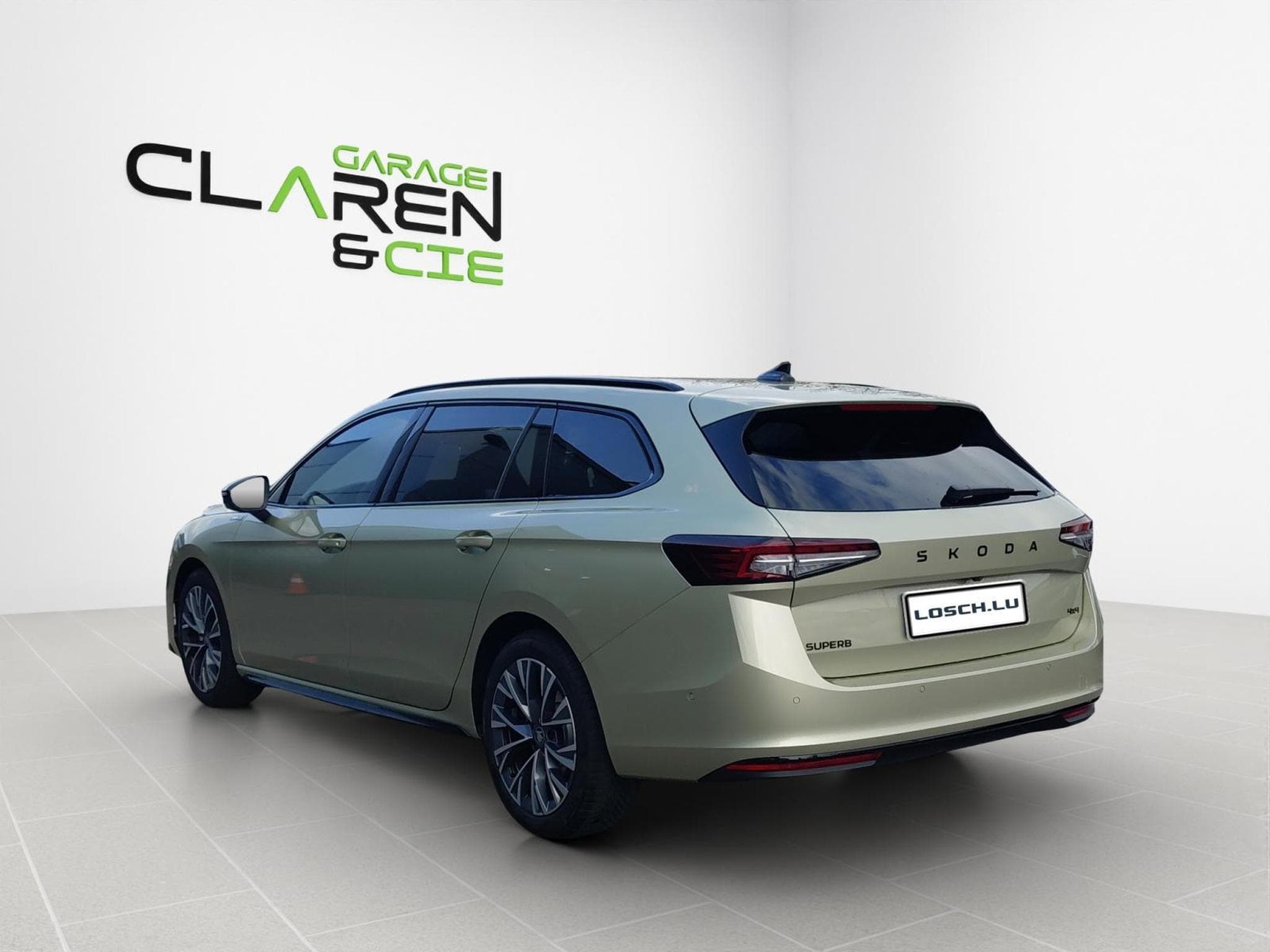 Skoda Superb Sportline (2026) - Photo 5