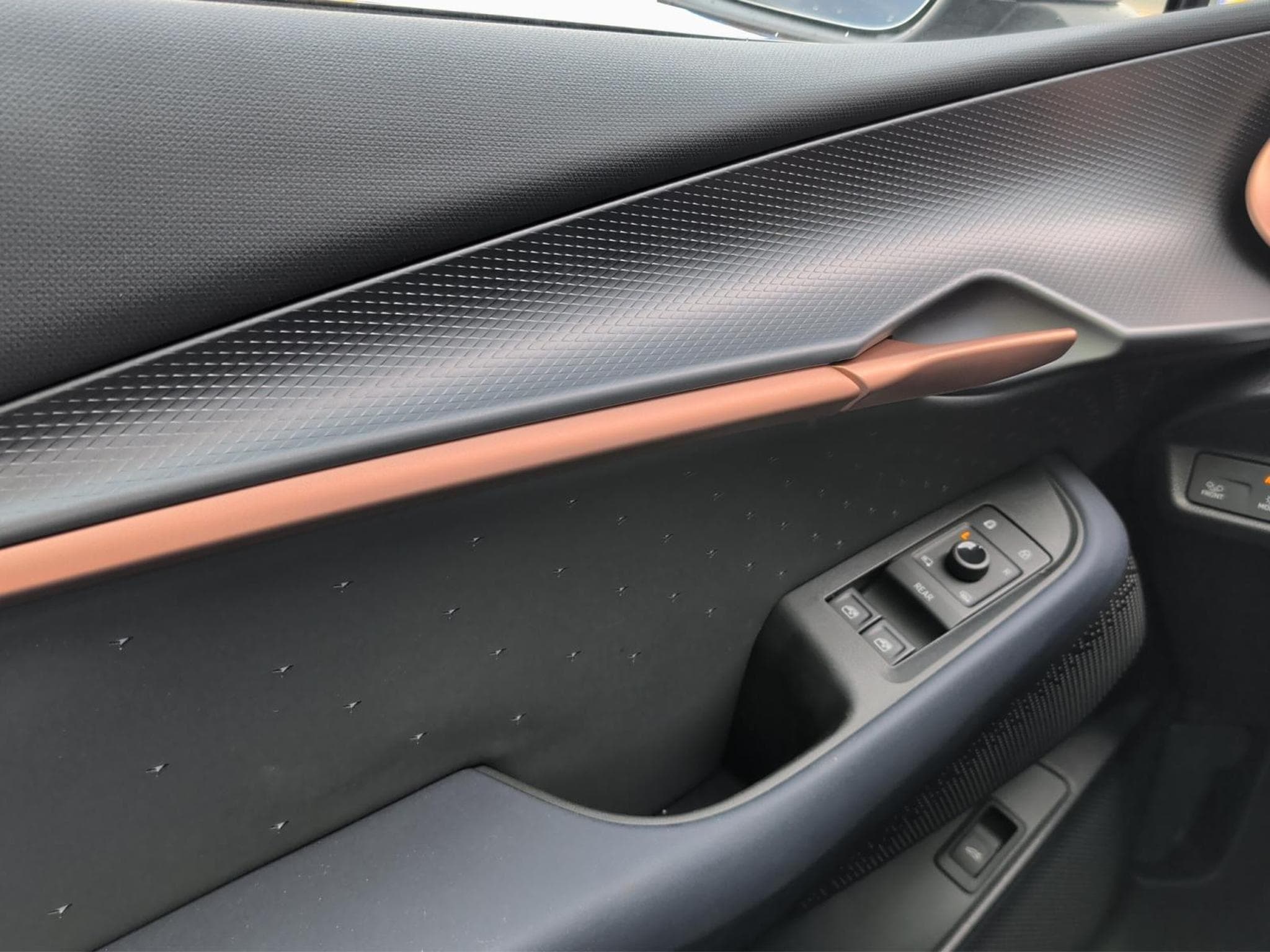 Cupra Tavascan VZ (2026) - Photo 13