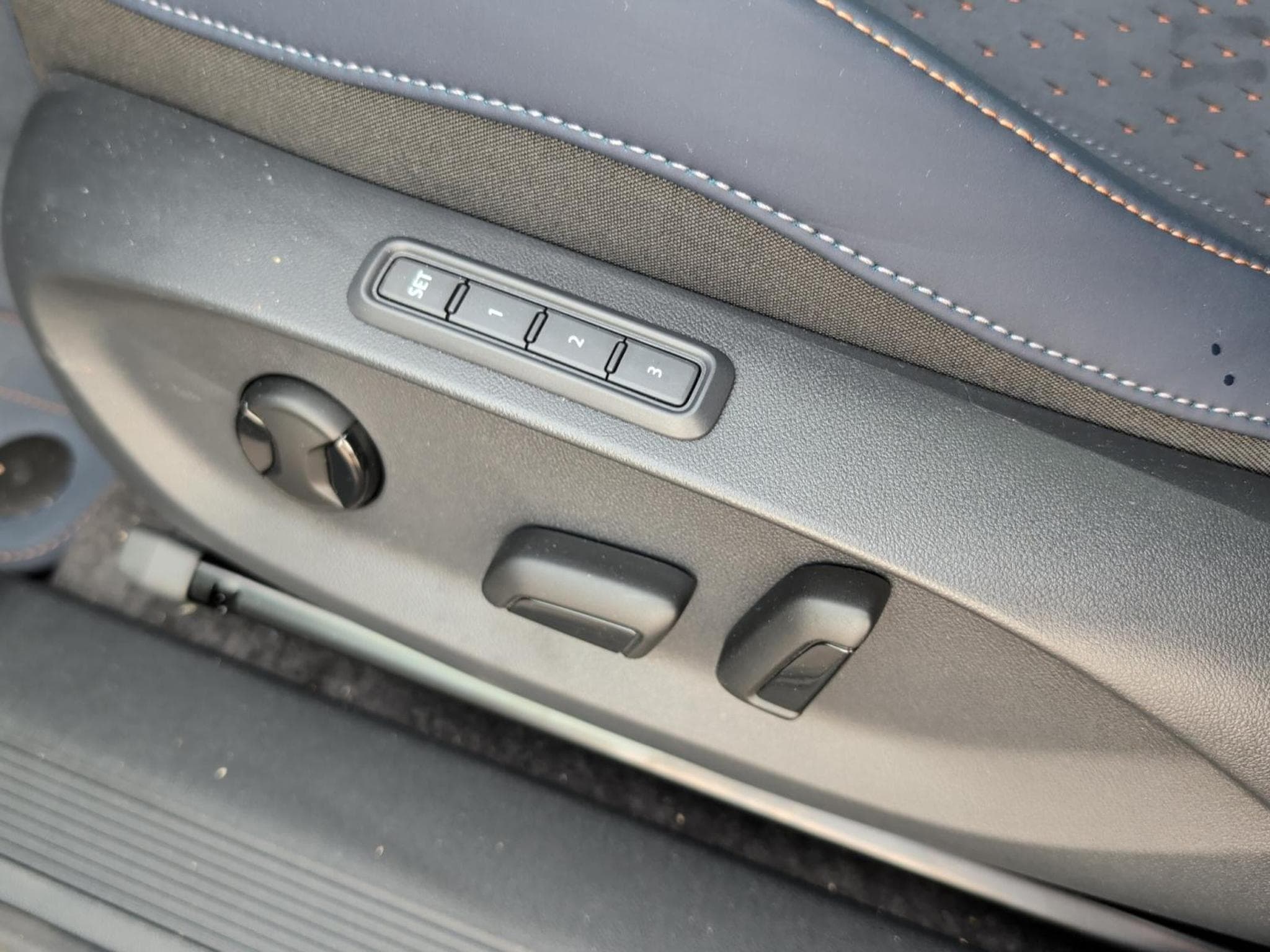 Cupra Tavascan VZ (2026) - Photo 18