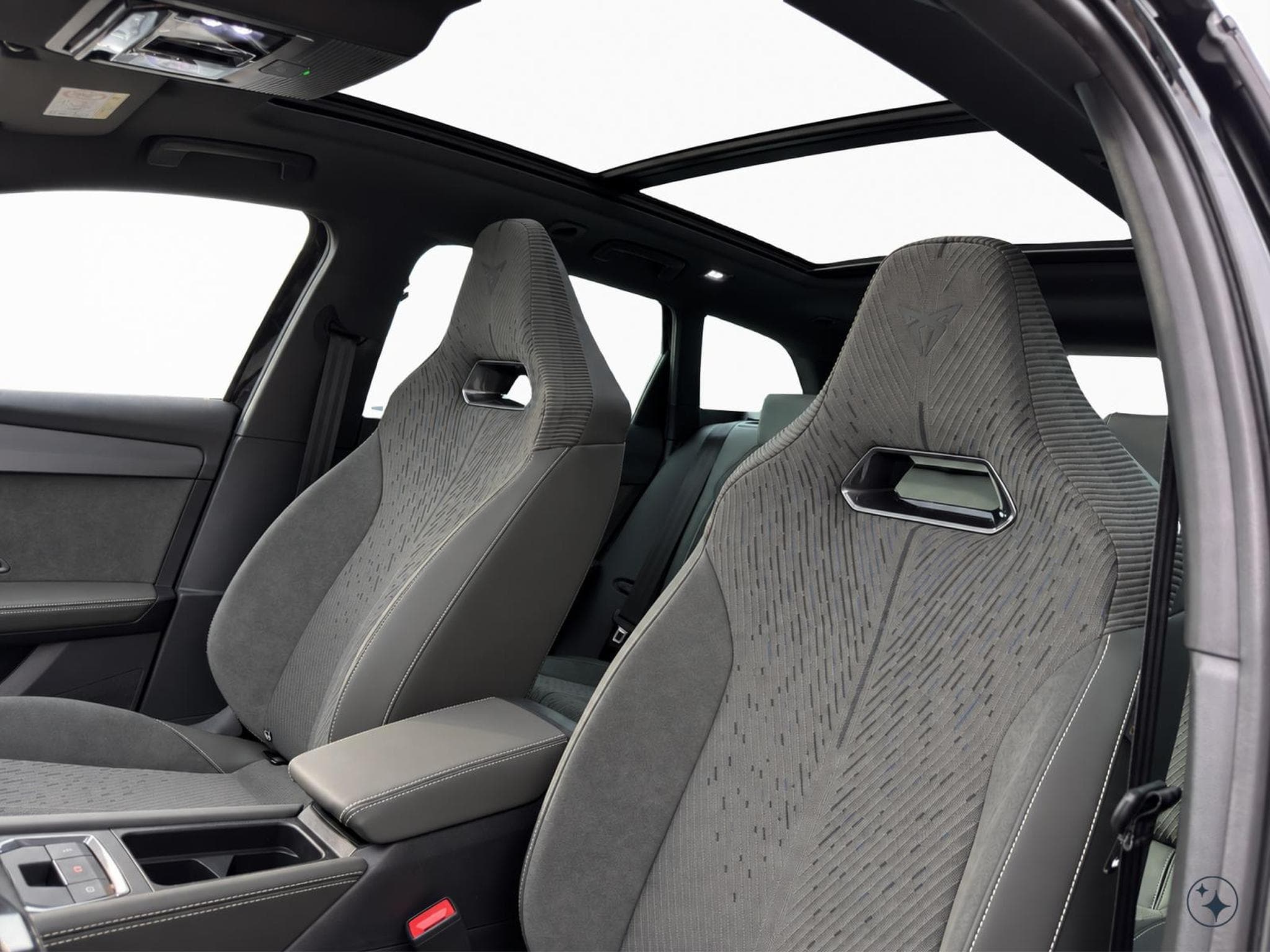 Cupra Leon SPORTSTOURER (2026) - Photo 9