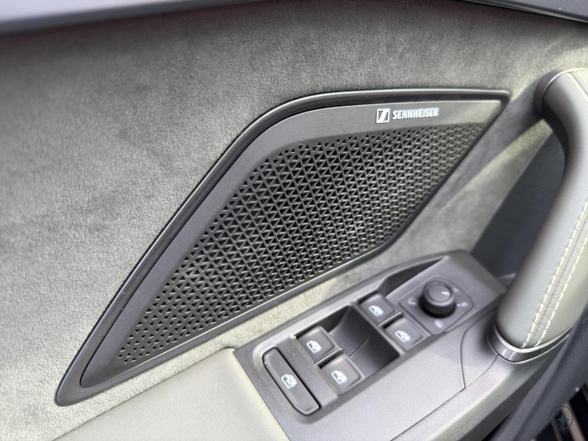 Cupra Leon SPORTSTOURER (2026) - Photo 19