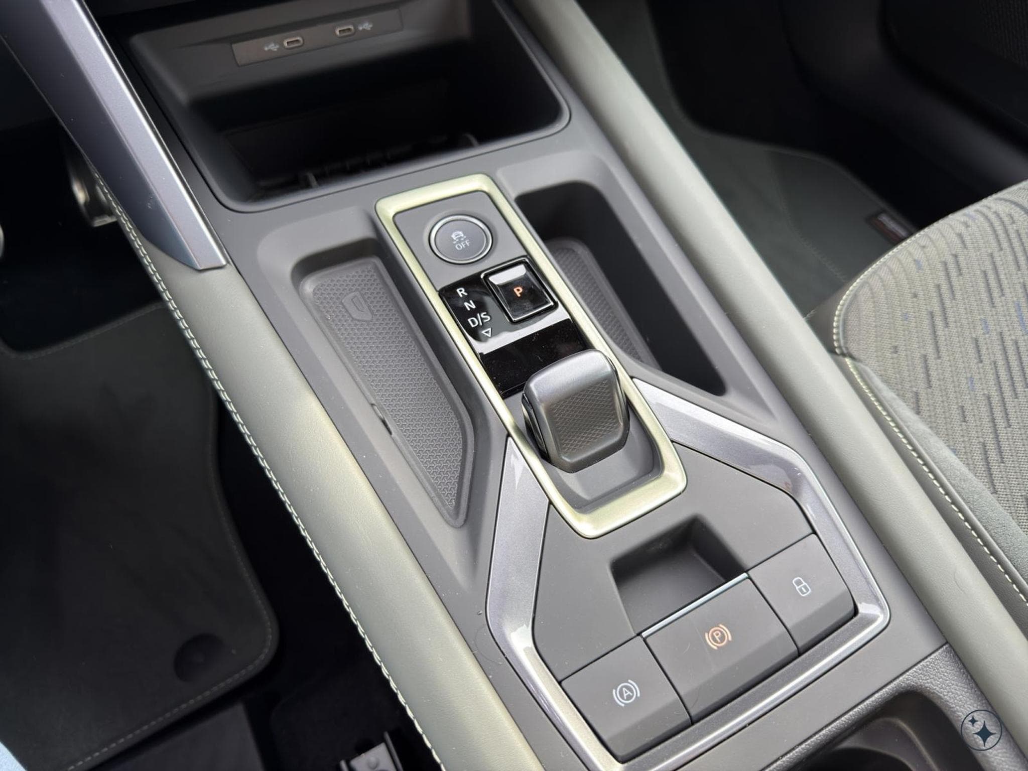 Cupra Leon SPORTSTOURER (2026) - Photo 25