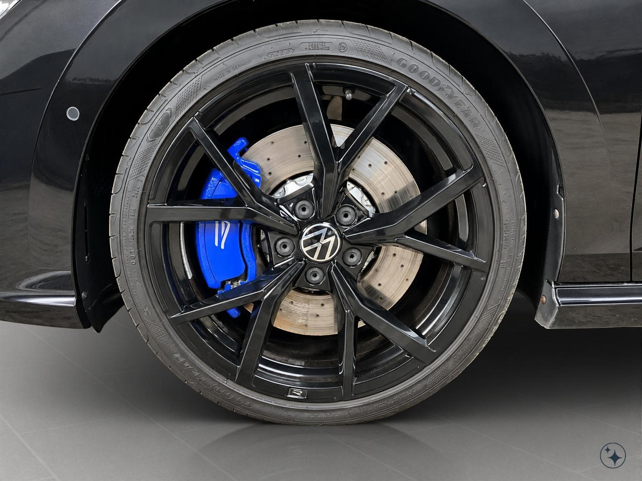 VW Golf R+DSG+4Motion+DCC+P.R-Performance+Auspuff-R-Performance (2022) - Photo 8