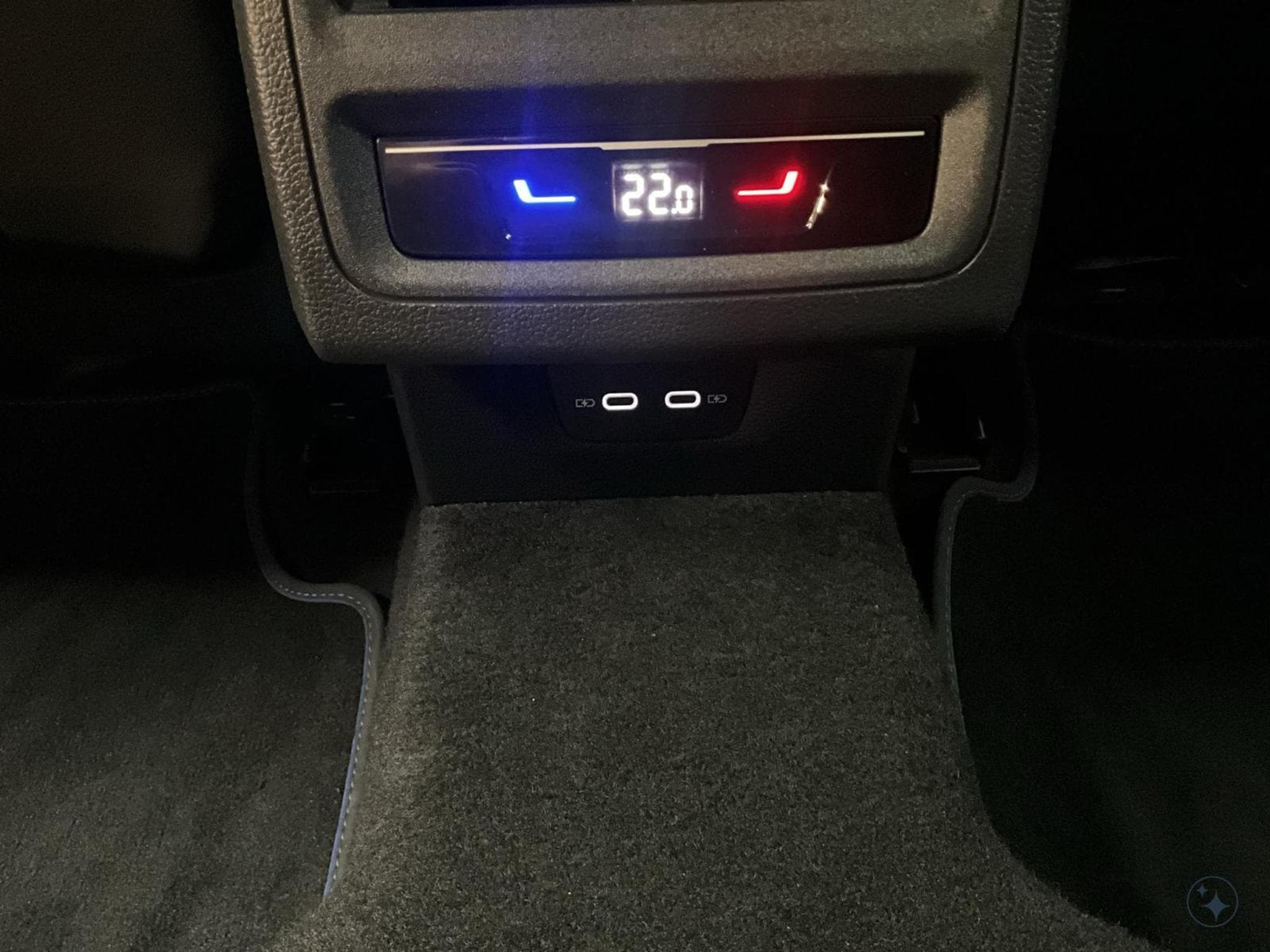 VW Golf R+DSG+4Motion+DCC+P.R-Performance+Auspuff-R-Performance (2022) - Photo 20