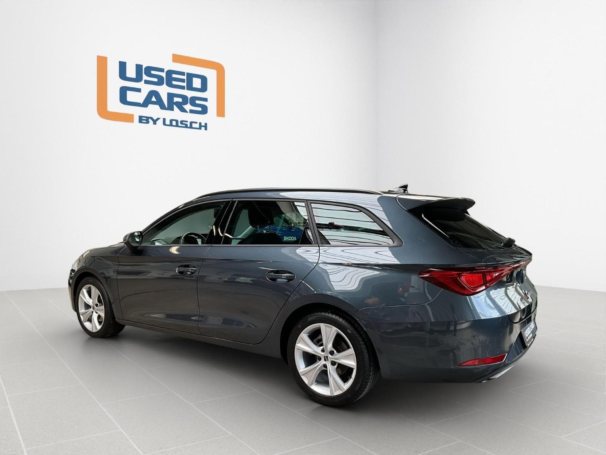 Seat Leon Sportstourer+FR+DSG+P.Vision+Matrix-Led+P.Safe+Connectivity- (2025) - Photo 5