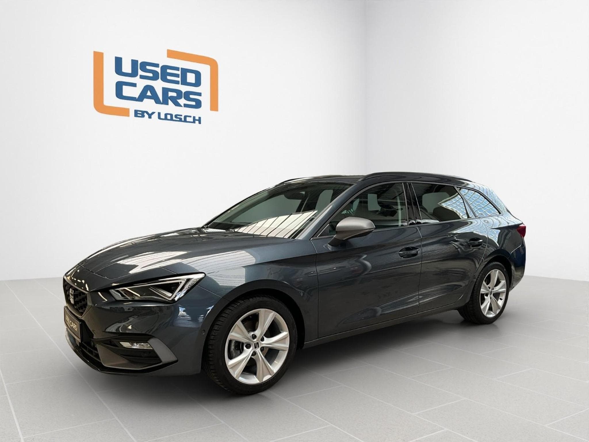Seat Leon Sportstourer+FR+DSG+P.Vision+Matrix-Led+P.Safe+Connectivity- (2025) - Photo 4