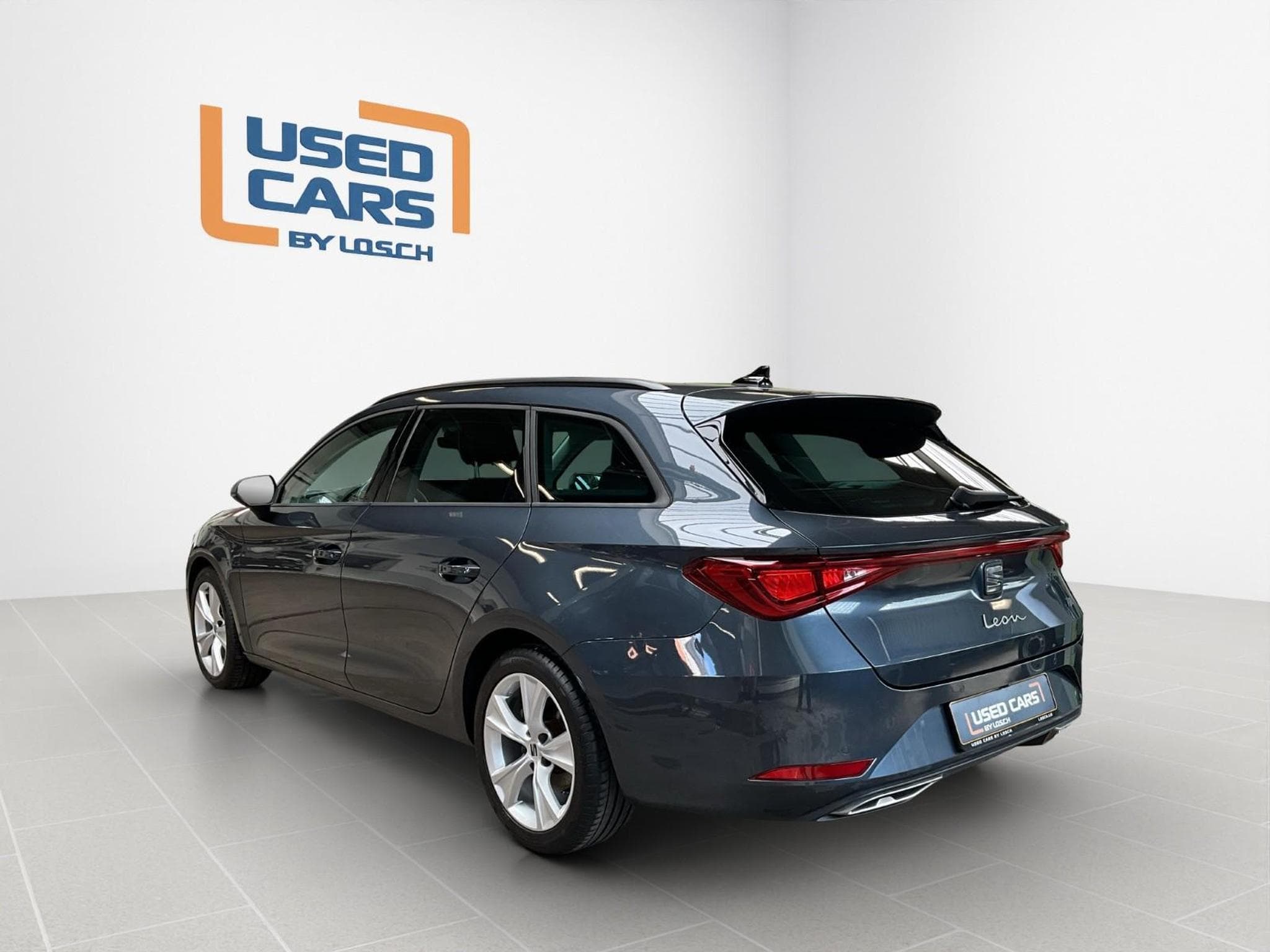 Seat Leon Sportstourer+FR+DSG+P.Vision+Matrix-Led+P.Safe+Connectivity- (2025) - Photo 6
