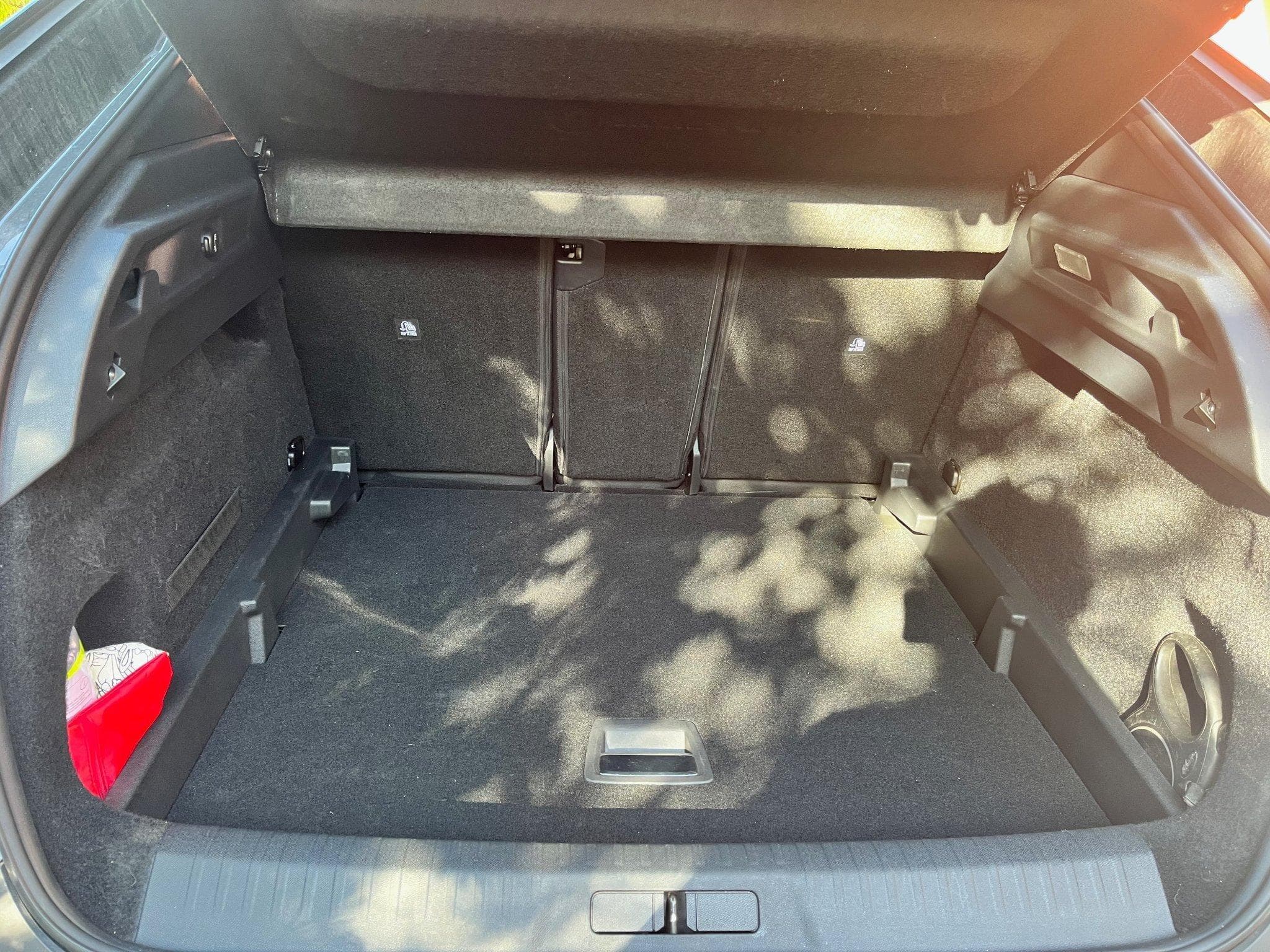 Peugeot 3008 GT First Edition Hybrid 145 e-DCS6 (2024) - Photo 7