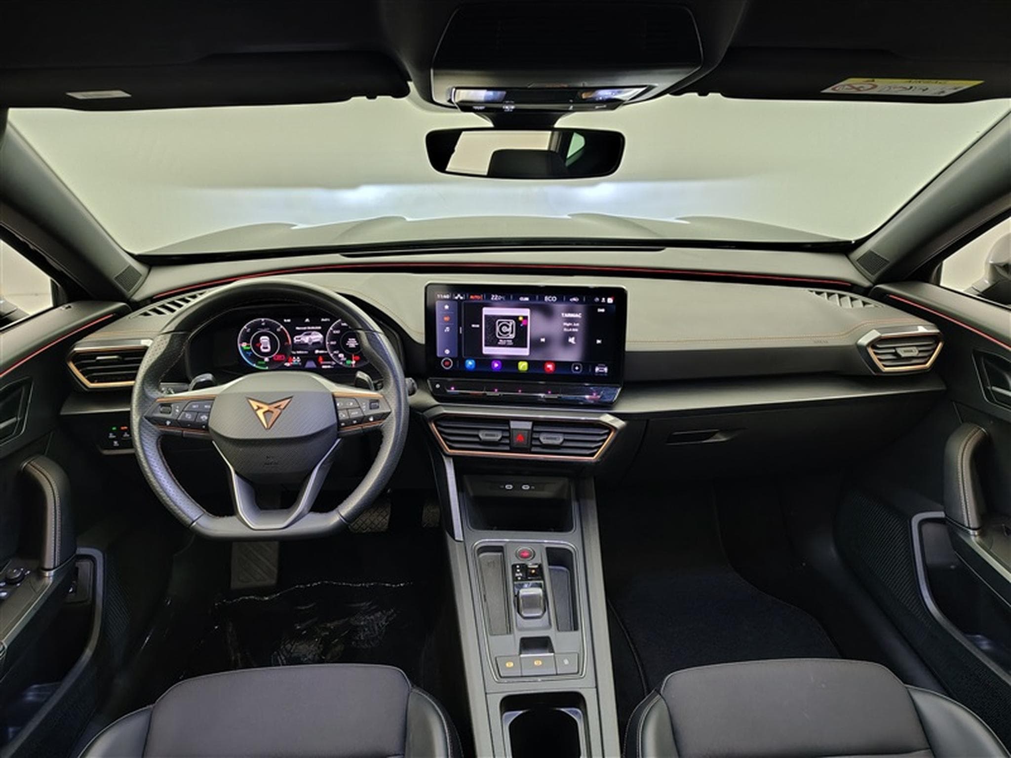 Cupra Formentor 1.4 e-Hybrid PHEV DSG NAVI / S-CUIR / FULL LED (2023) - Photo 8