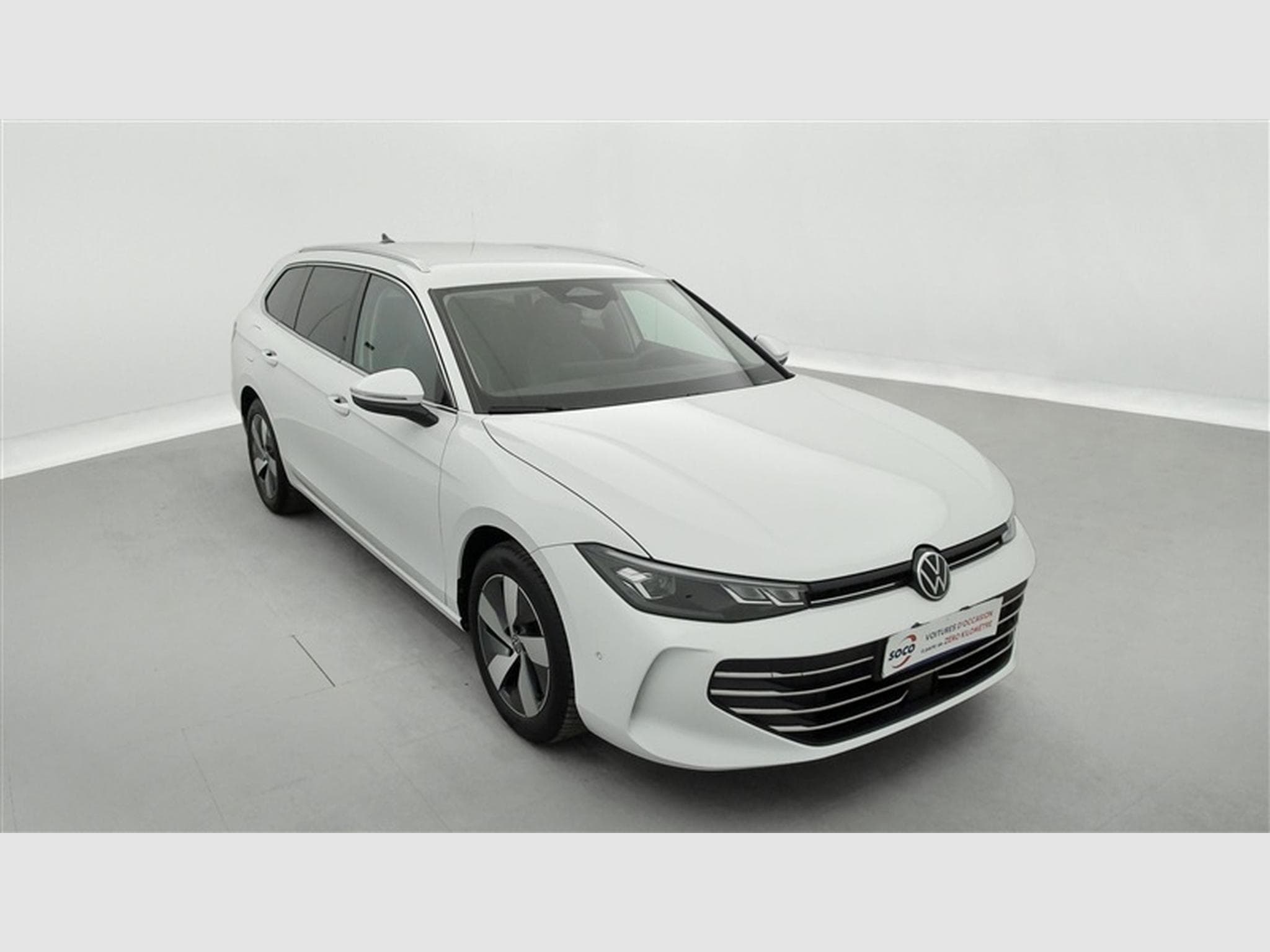VW Passat 1.5 TSI 150Cv DSG Elegance NAVI / CAMERA / CARPLAY (2024) - Photo 22
