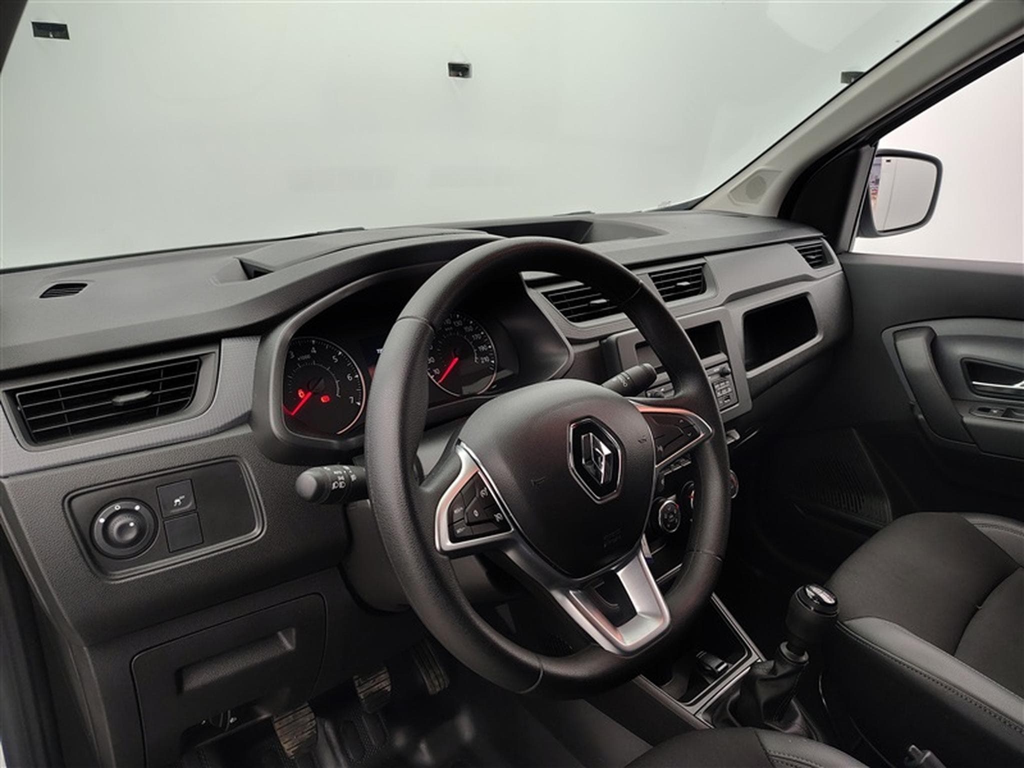 Renault Express 1.3 TCe Extra CLIM / BLUETOOTH / PDC (2023) - Photo 8