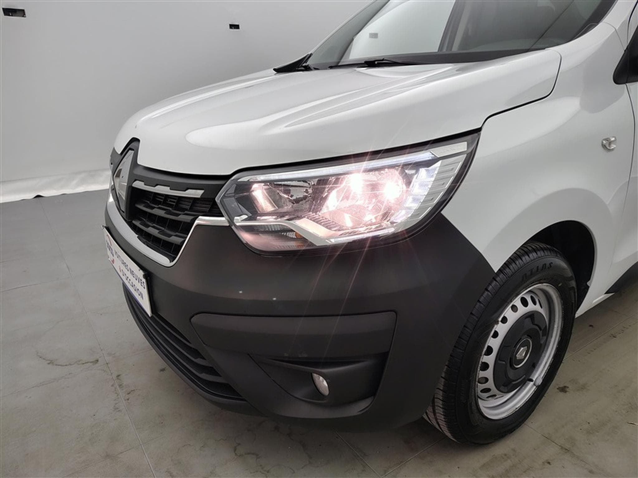 Renault Express 1.3 TCe Extra CLIM / BLUETOOTH / PDC (2023) - Photo 15