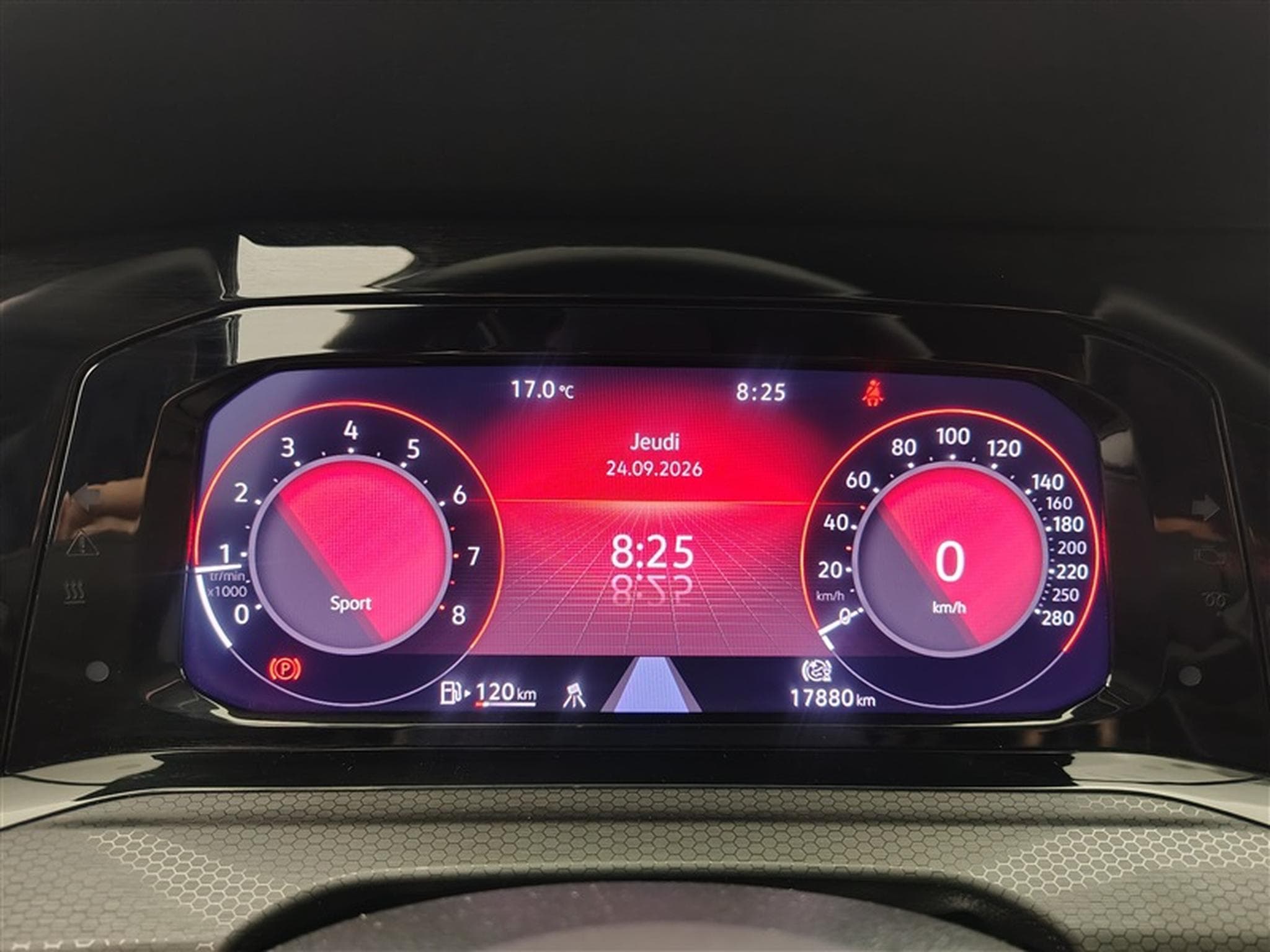 VW Golf 2.0 TSI 245cv GTI NAVI / FULL LED / CAMERA / JA 17" (2024) - Photo 9