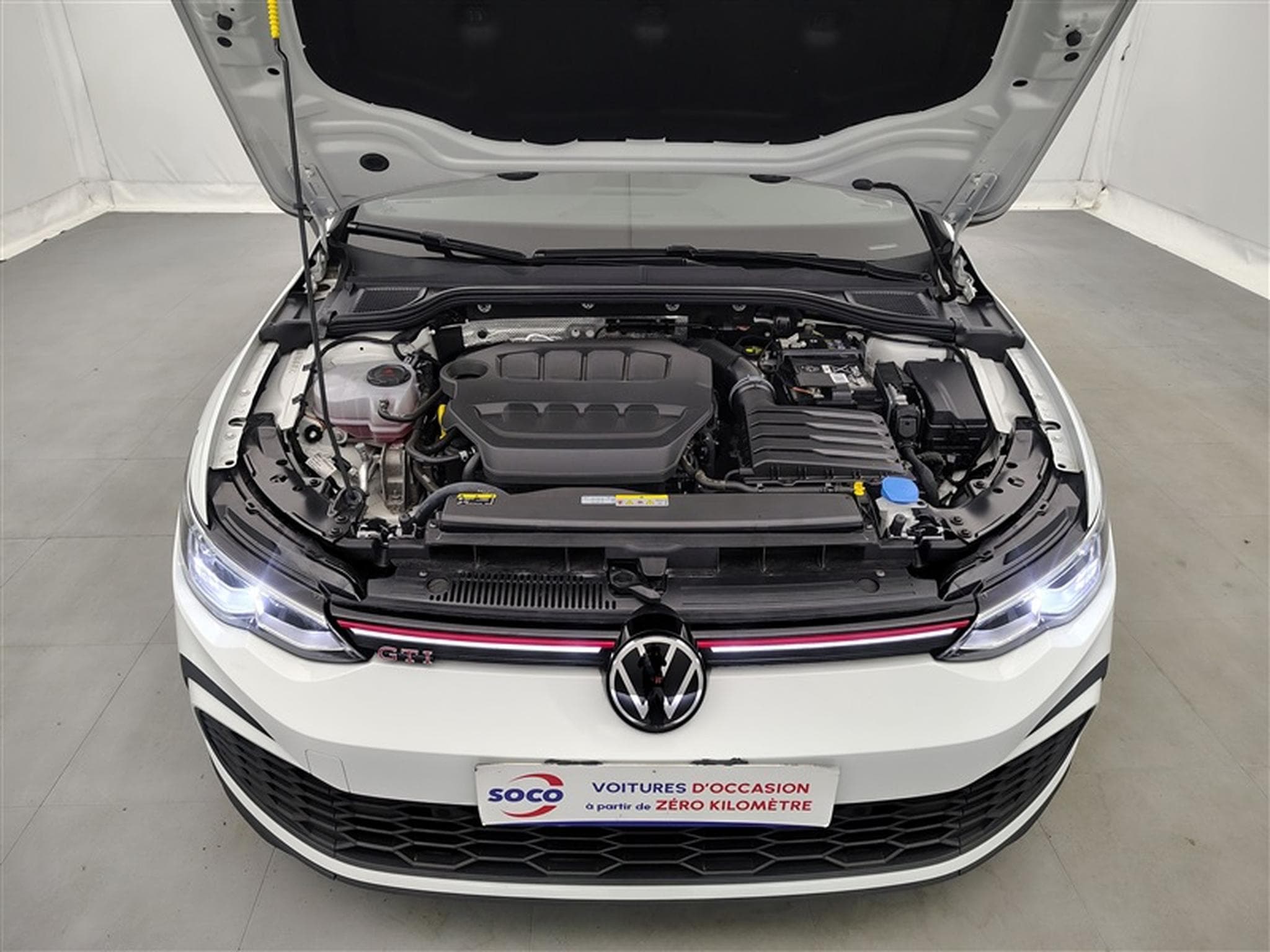 VW Golf 2.0 TSI 245cv GTI NAVI / FULL LED / CAMERA / JA 17" (2024) - Photo 18