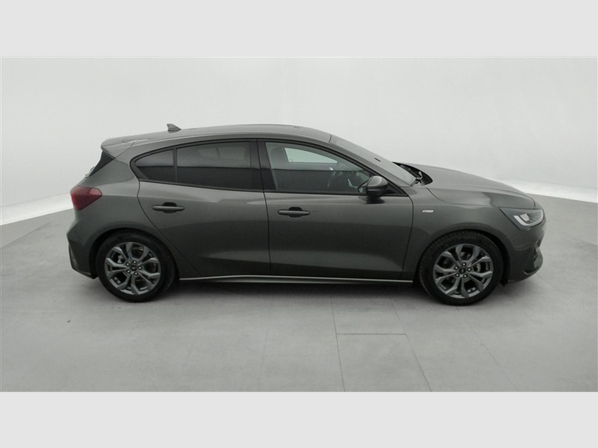 Ford Focus 1.5 EcoBlue 115cv PowerShift ST-Line NAVI / FULL LED / CAM (2025) - Photo 23
