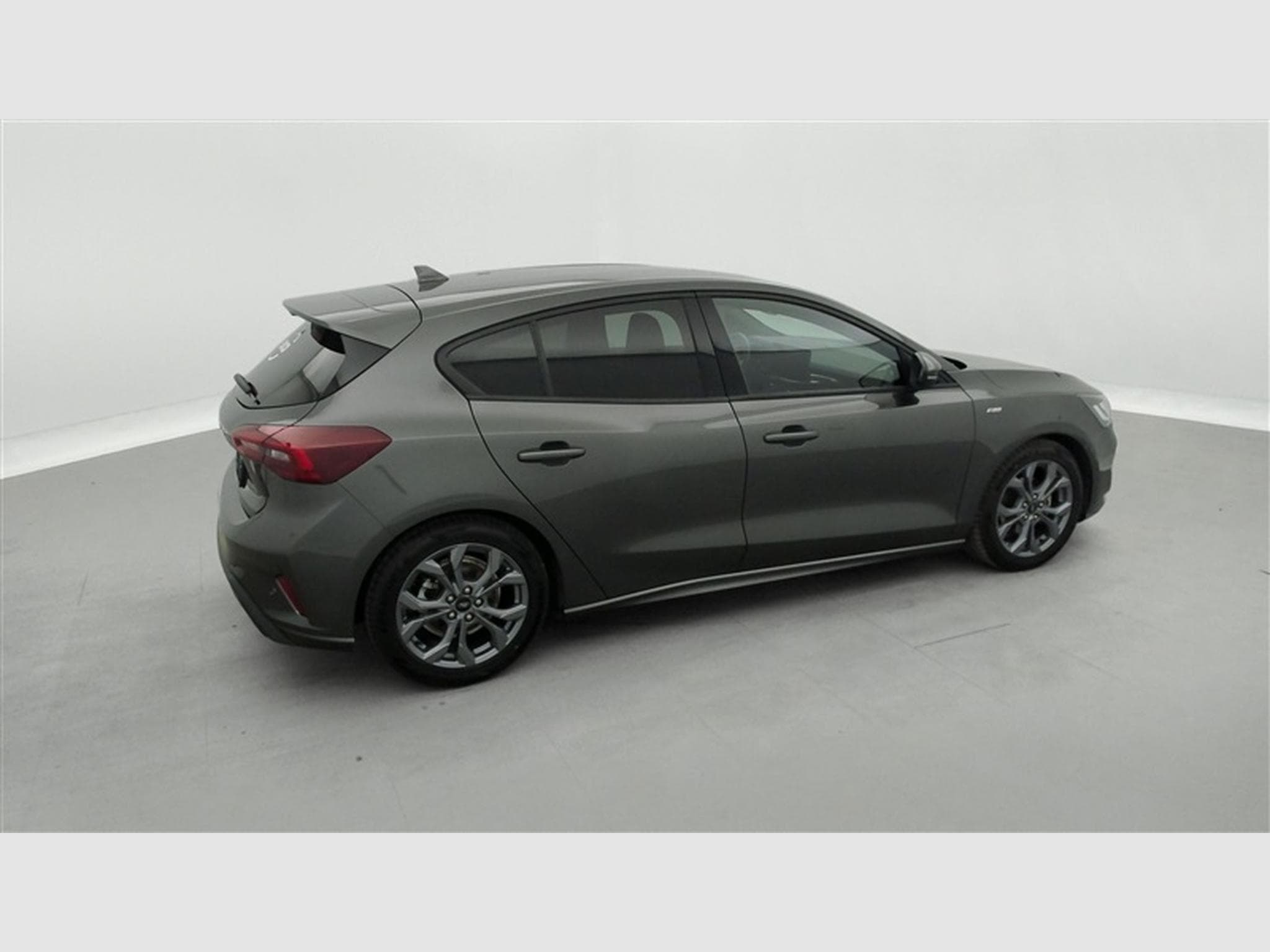 Ford Focus 1.5 EcoBlue 115cv PowerShift ST-Line NAVI / FULL LED / CAM (2025) - Photo 24