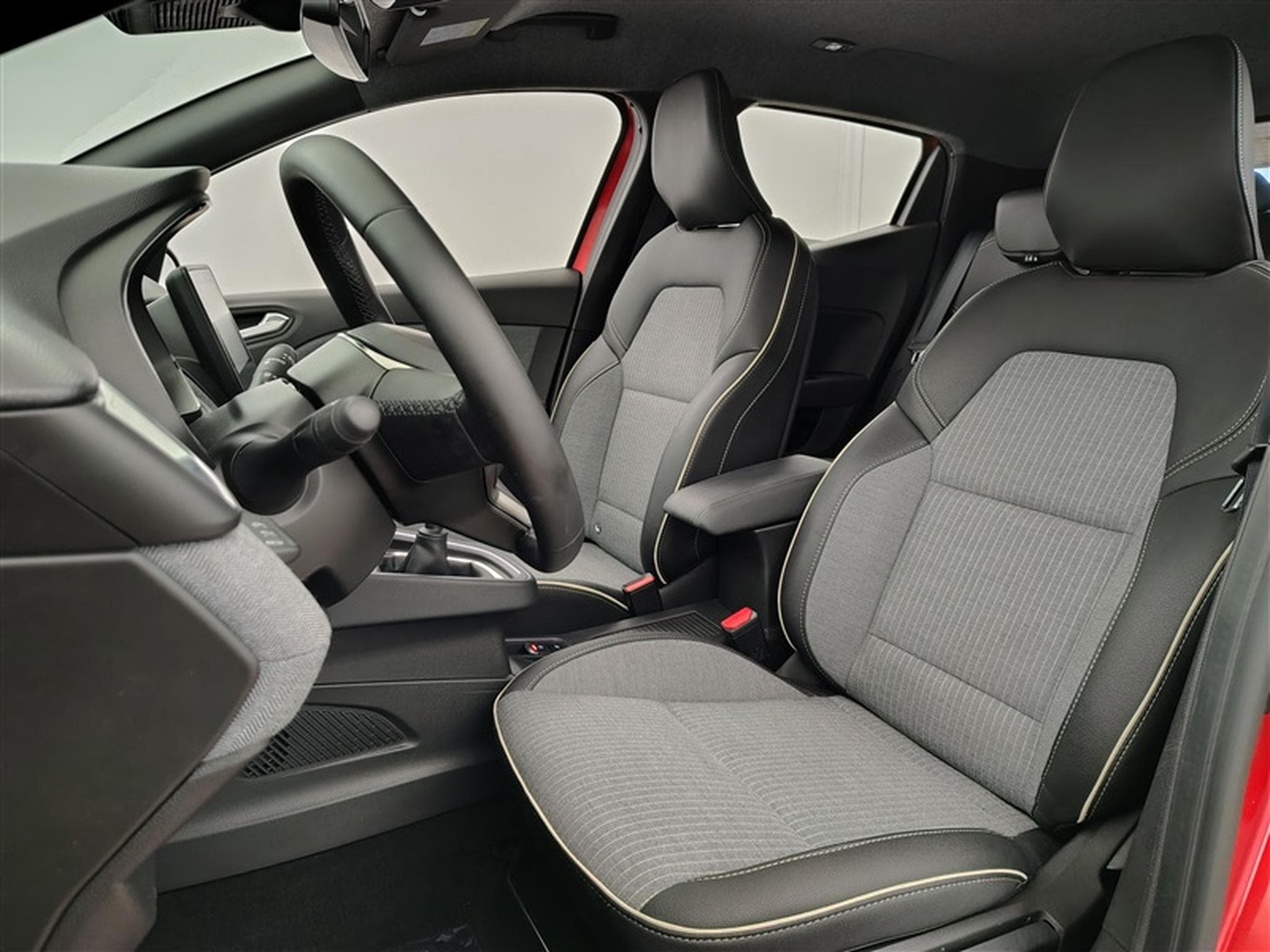 Renault Clio 1.0 TCe 90cv Techno S-CUIR / NAVI / CARPLAY / FULL LED (2025) - Photo 7