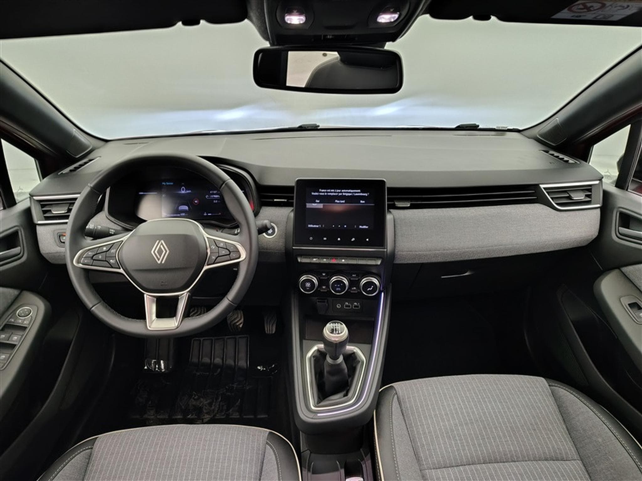 Renault Clio 1.0 TCe 90cv Techno S-CUIR / NAVI / CARPLAY / FULL LED (2025) - Photo 8