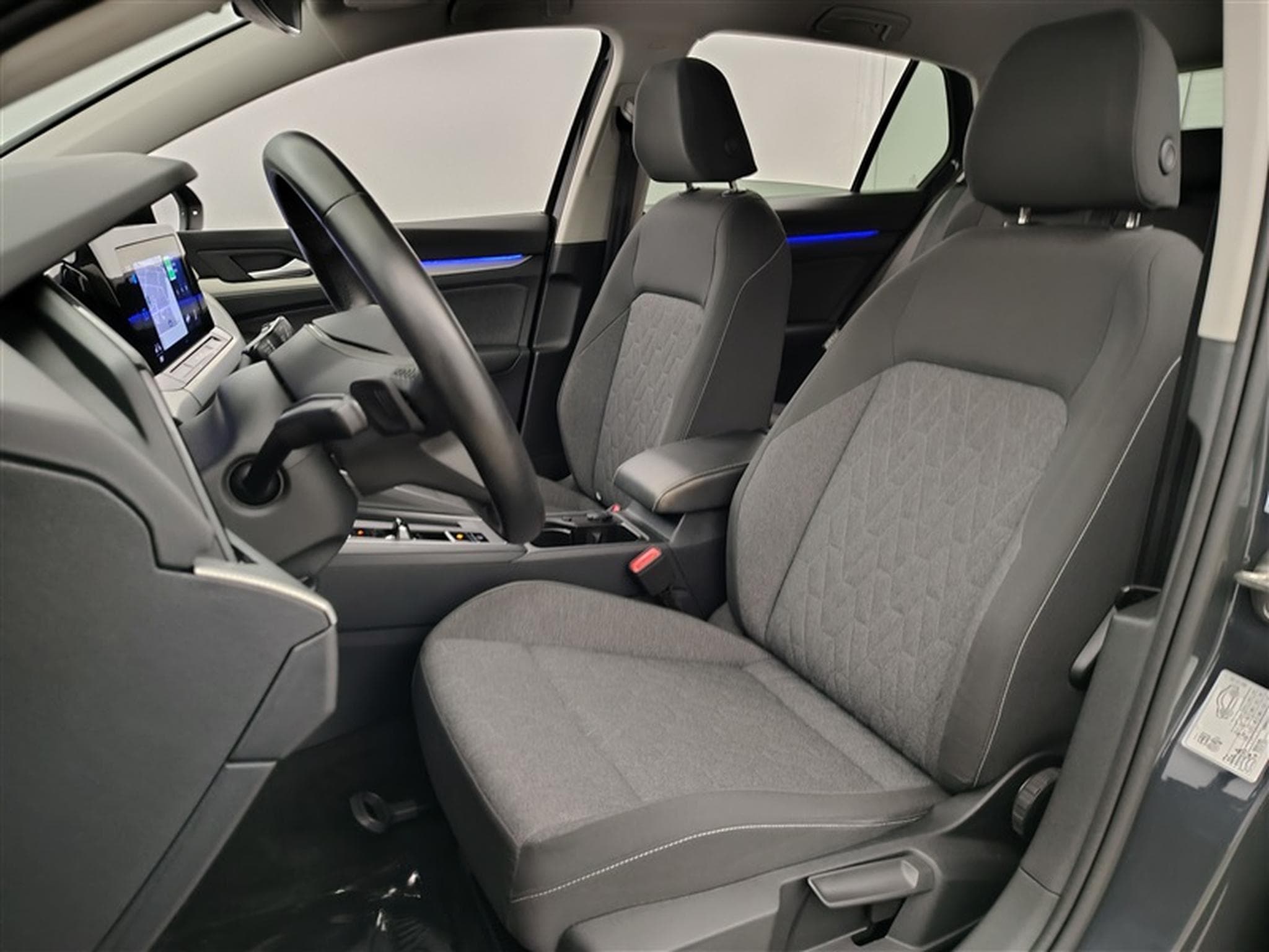 VW Golf 1.0 eTSI 110Cv DSG Move NAVI / CAMERA / CARPLAY / FULL LED (2024) - Photo 7