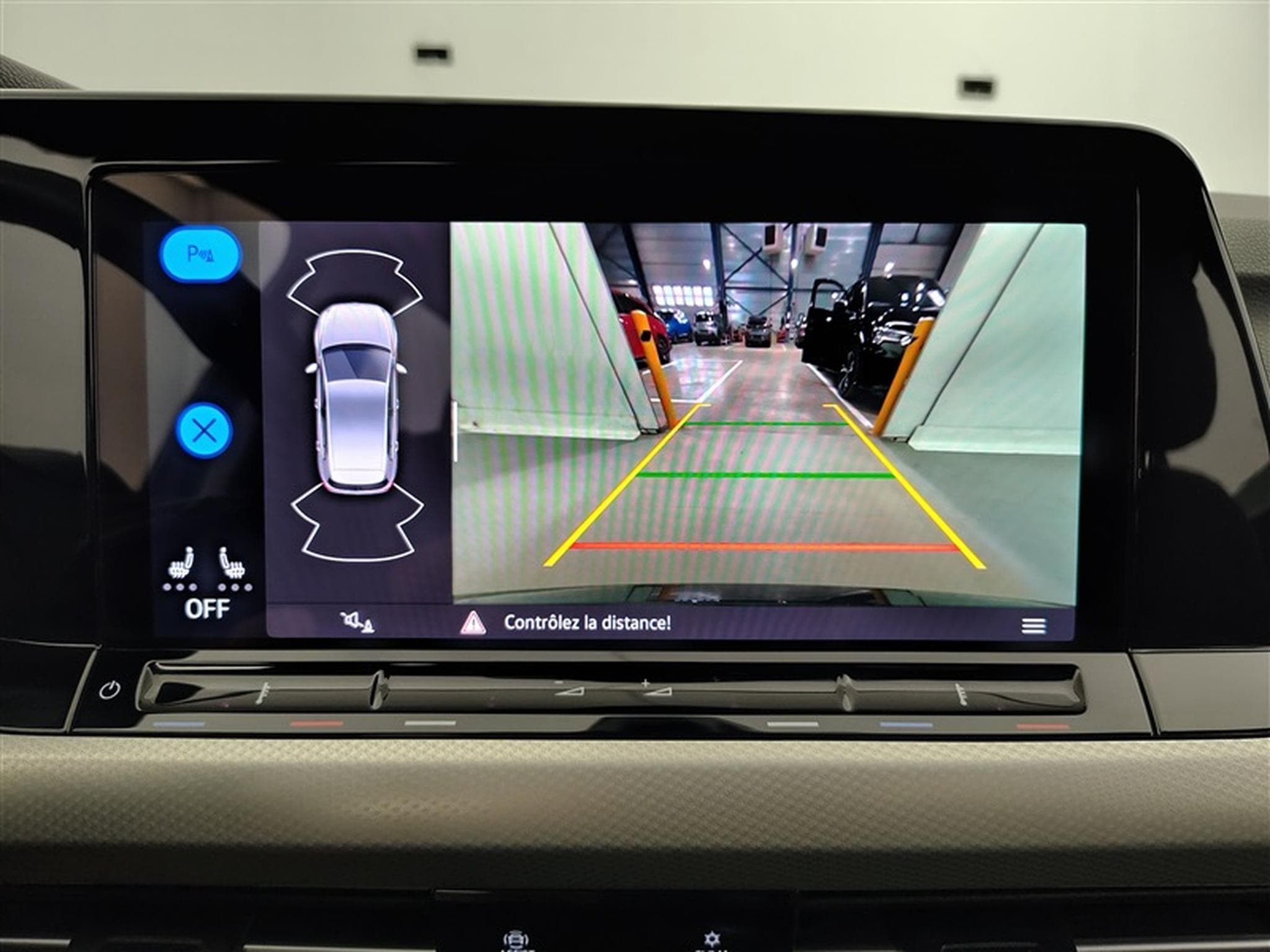 VW Golf 1.0 eTSI 110Cv DSG Move NAVI / CAMERA / CARPLAY / FULL LED (2024) - Photo 18