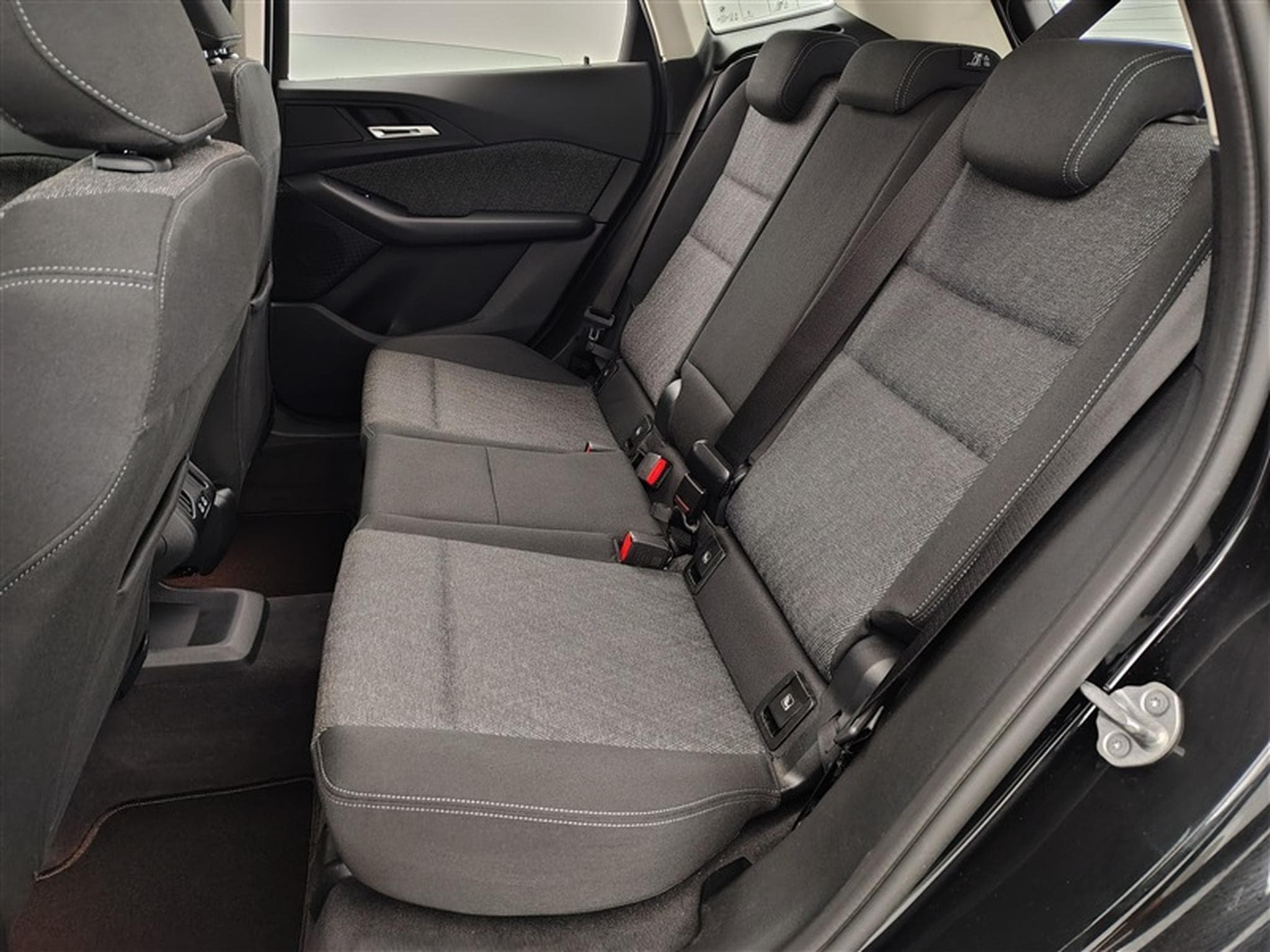 BMW 218 iA Active Tourer  Navi / Led / PDC av+ar (2023) - Photo 13