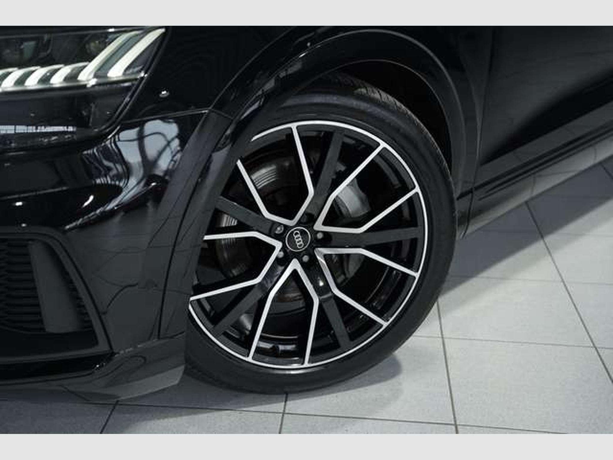 Audi Q8 50 TDI q. S line *1.H *22 *Virtual*Pano*B&O (2021) - Photo 2