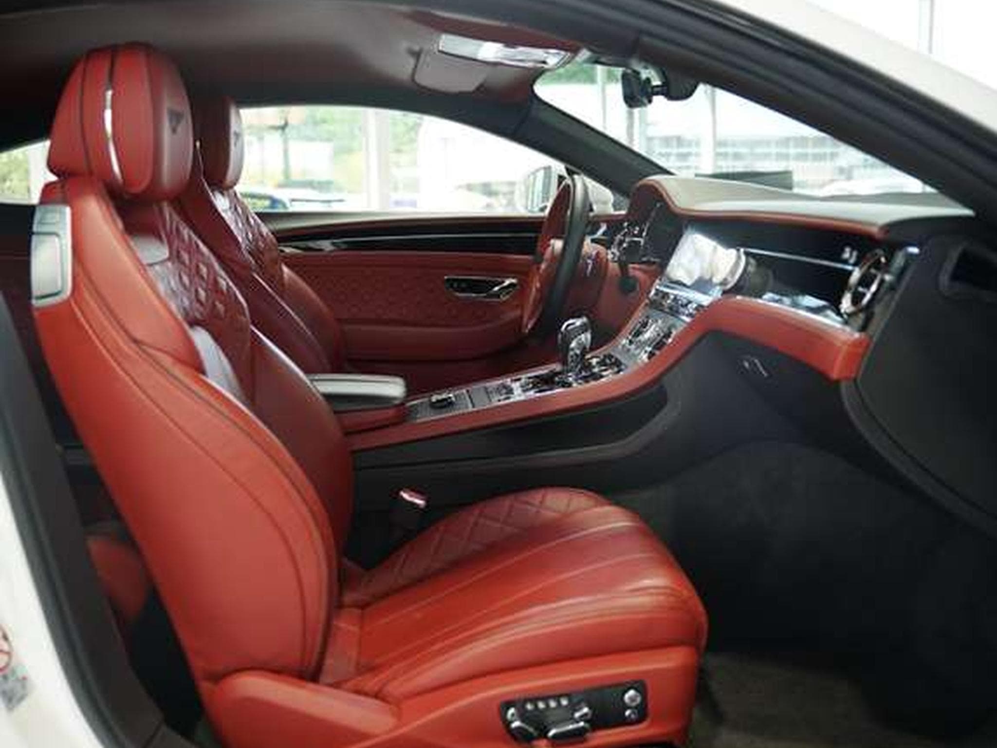 Bentley Continental GT V8 Coupé *LUFT *Massage * (2019) - Foto 19
