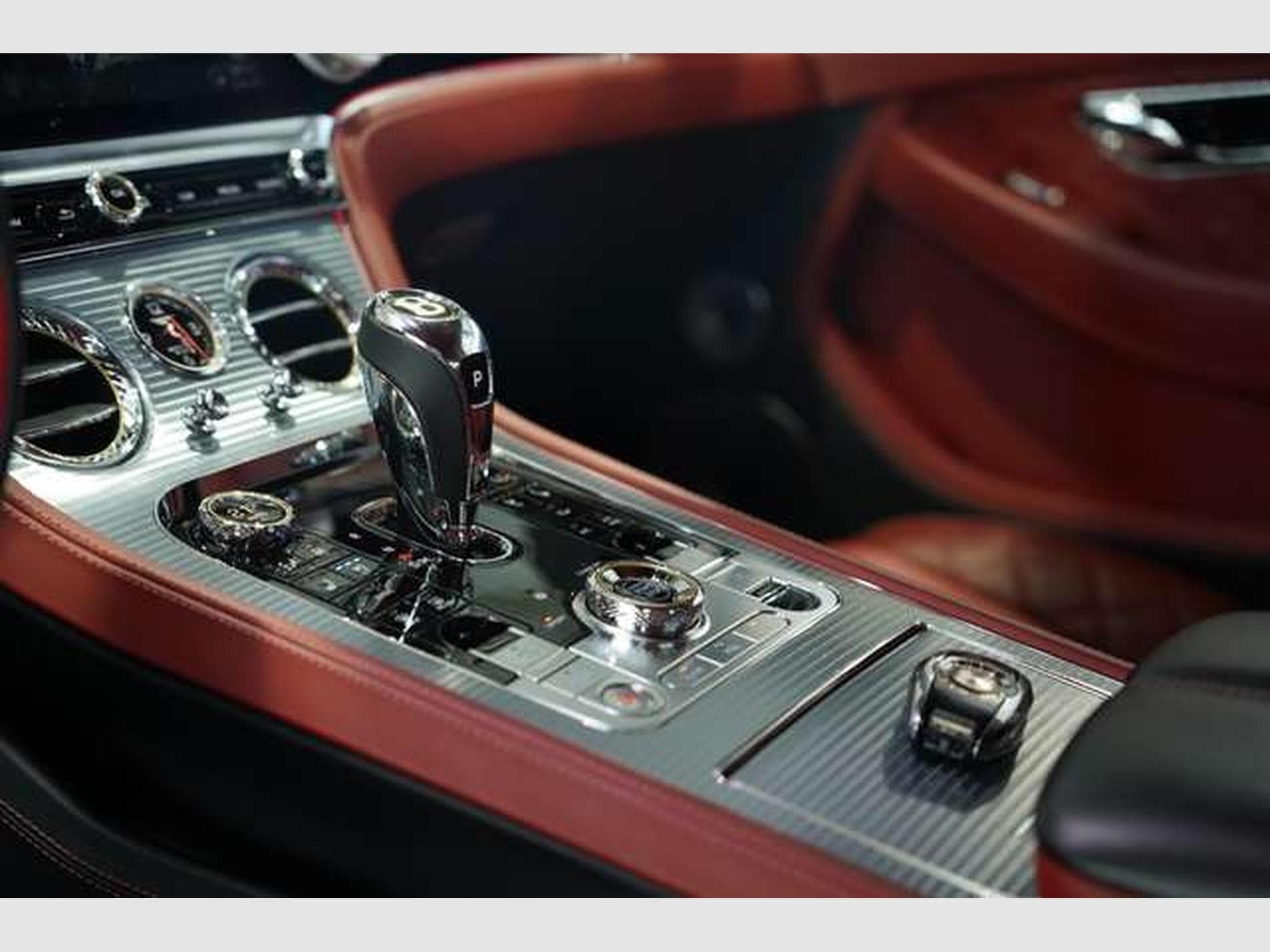 Bentley Continental GT V8 Coupé *LUFT *Massage * (2019) - Foto 37