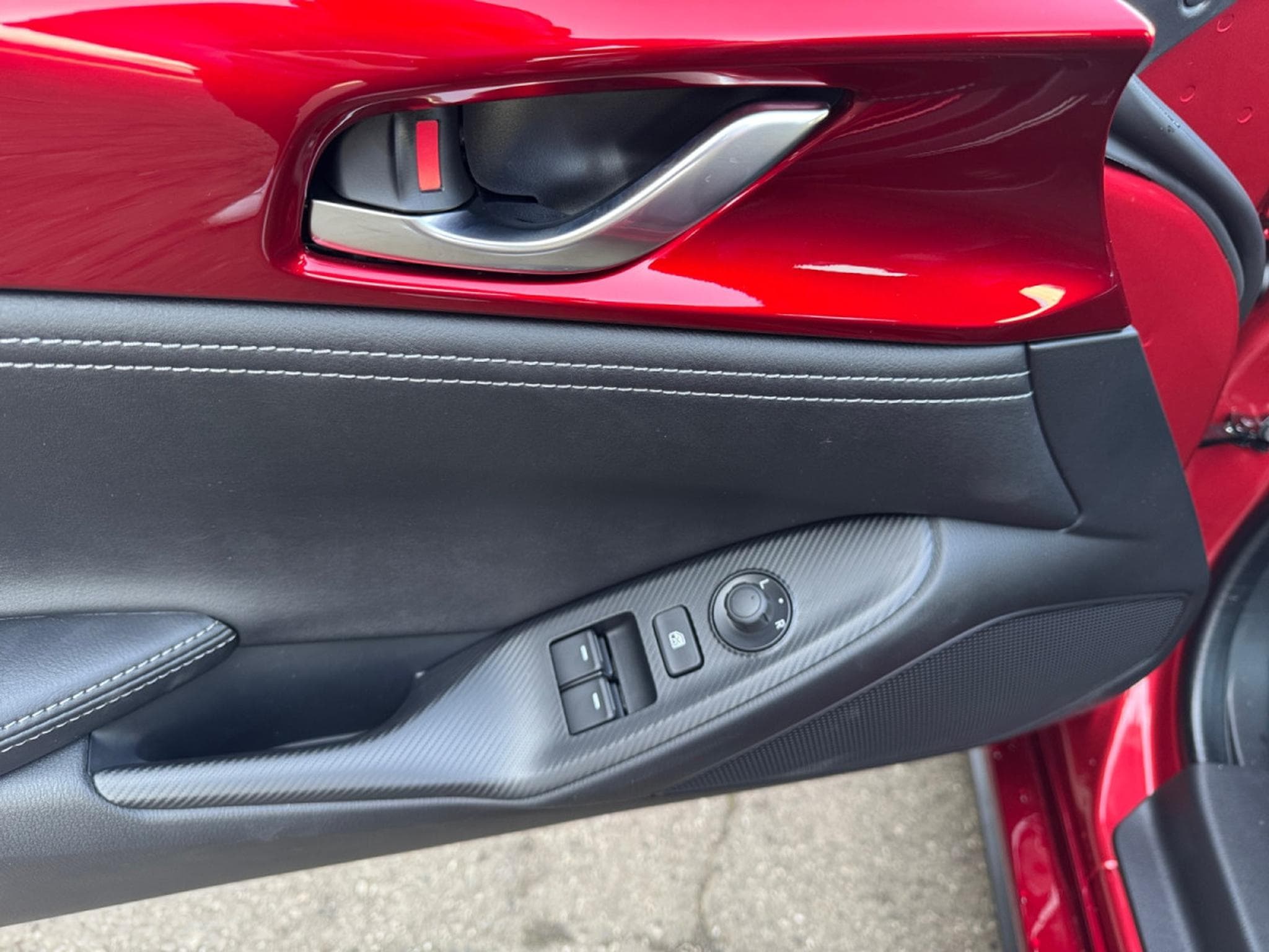 Mazda MX-5 MX-5 Soft Top 1.5L SKYACTIV-G 132 hp 6MT Homura (2026) - Foto 12