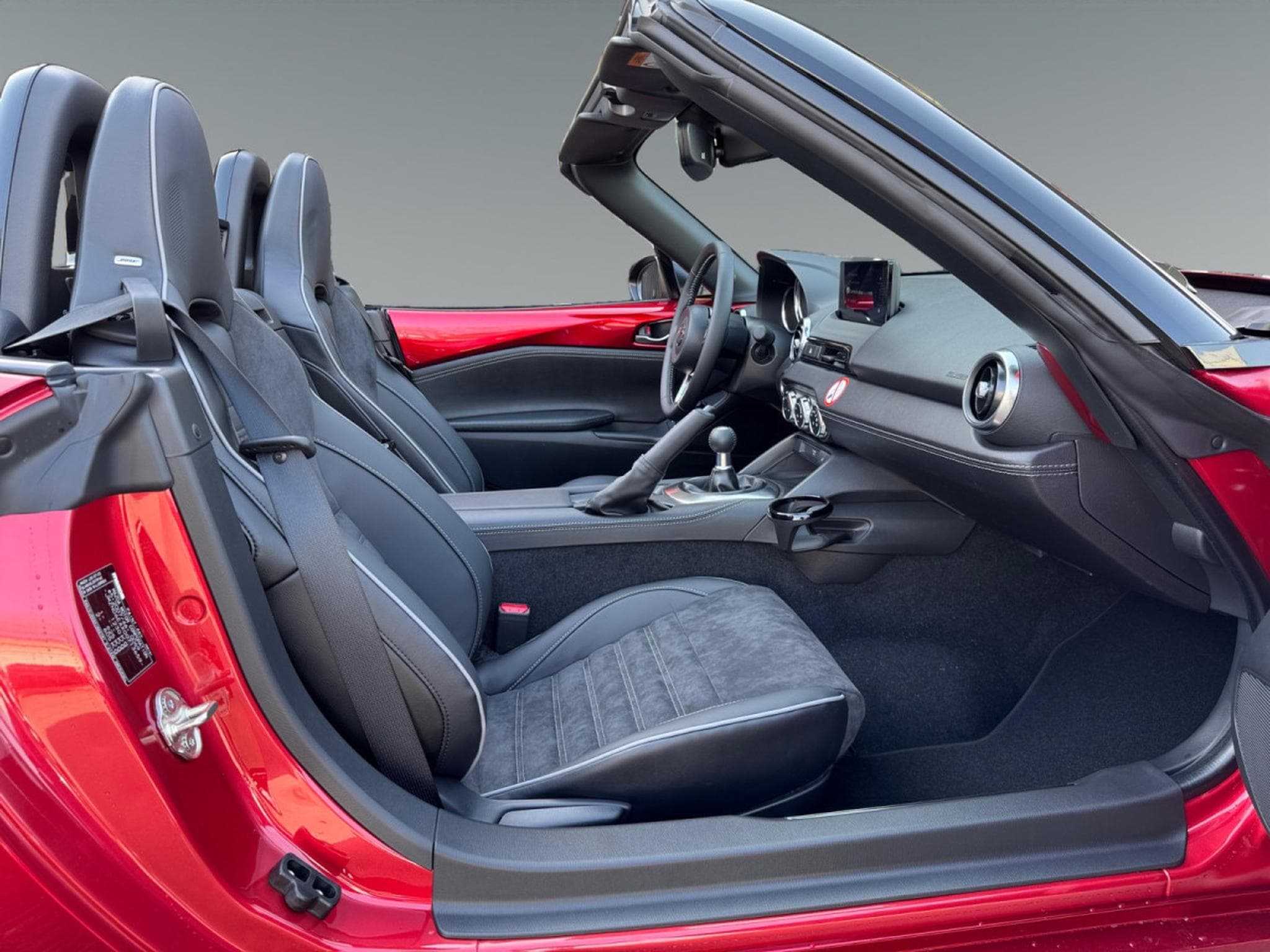 Mazda MX-5 MX-5 Soft Top 1.5L SKYACTIV-G 132 hp 6MT Homura (2026) - Foto 14