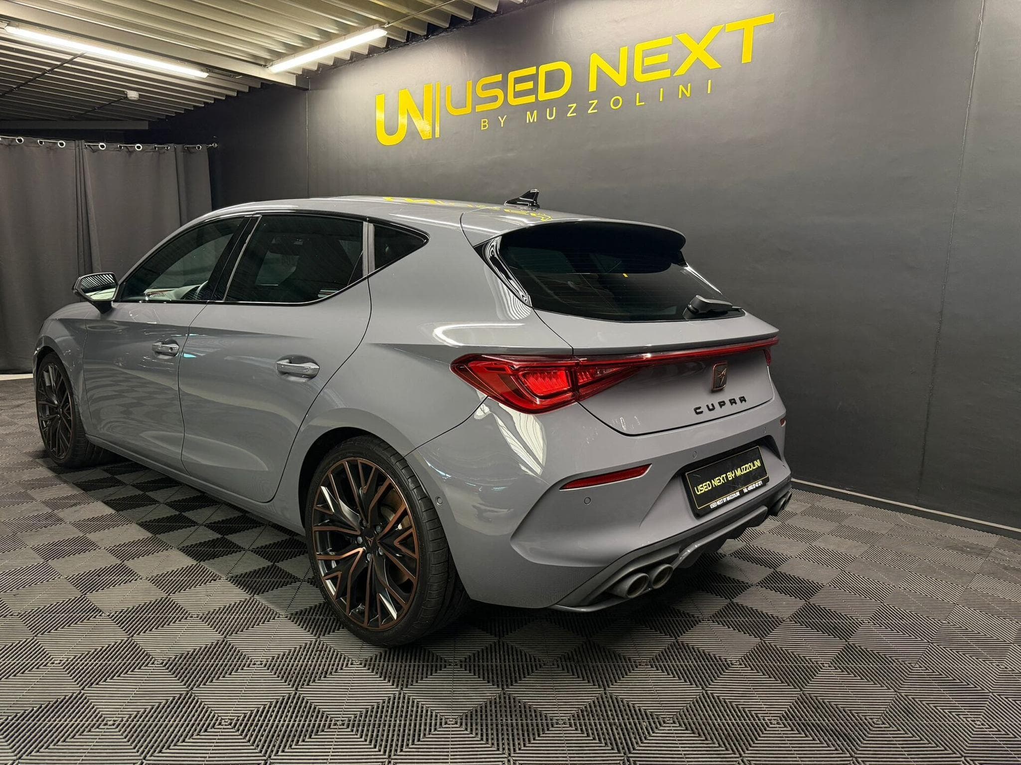 Cupra Leon VZ 2.0 TSI 301cv  CAMERA / TOIT PANORAMIQUE (2024) - Foto 6