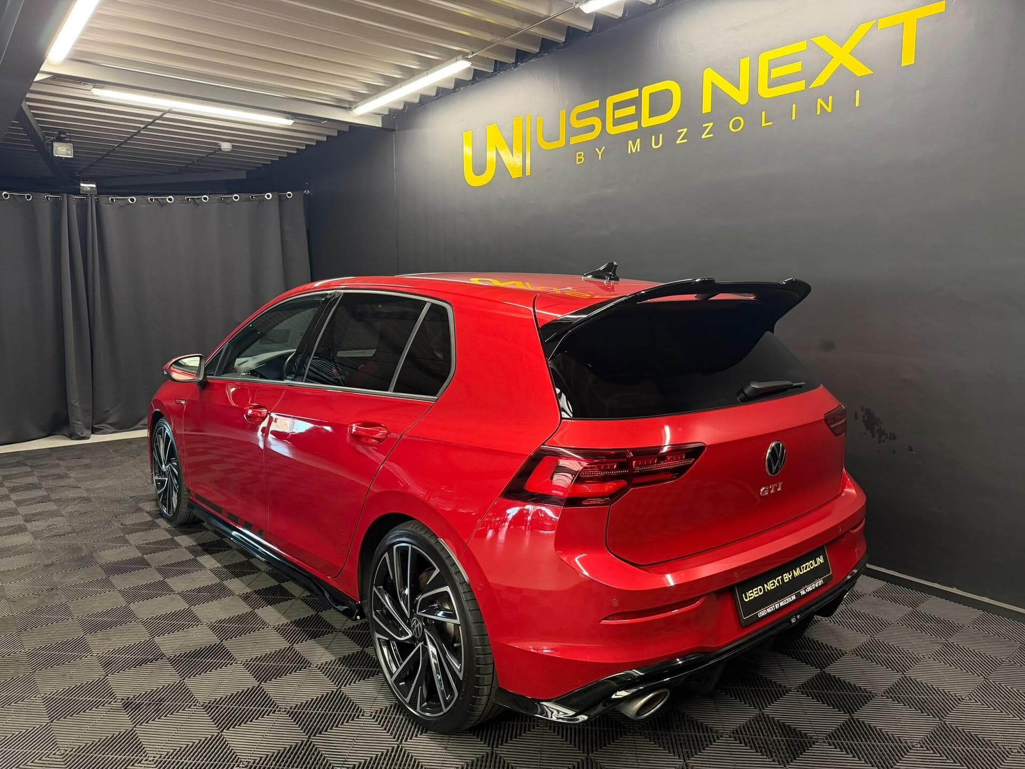VW Golf GTI Clubsport 2.0 TSI 300cv (2022) - Foto 6
